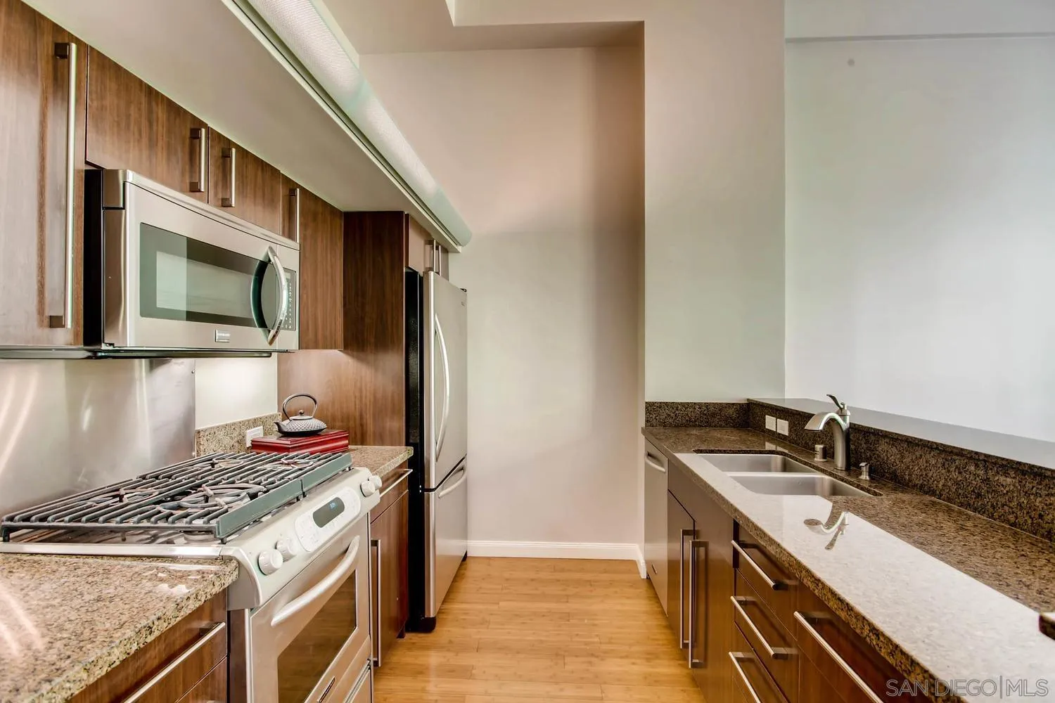 https://cdn.realtyfeed.com/cdn/127/220020638/643bcccc66e61010b85fad8336280817.webp