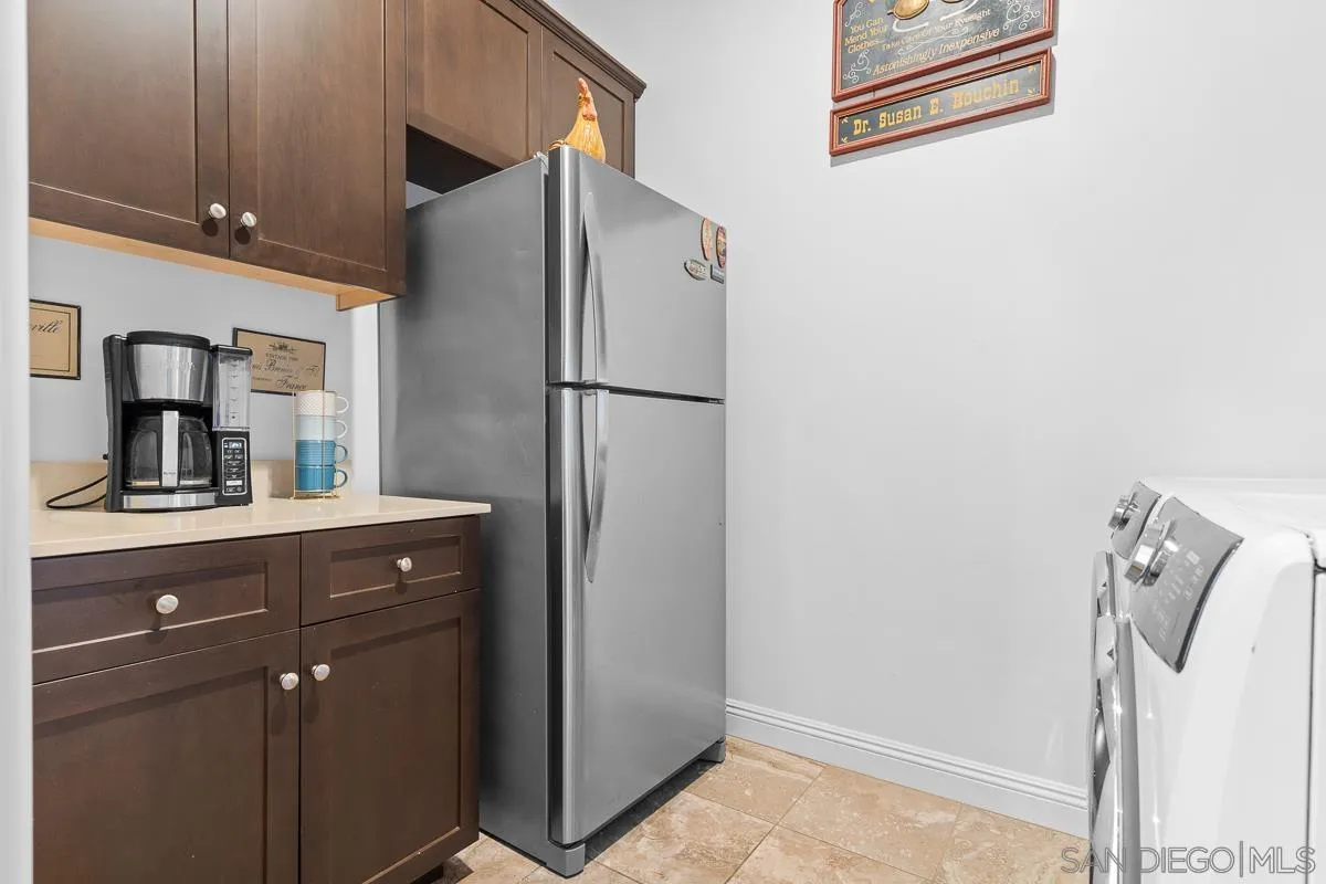 https://cdn.realtyfeed.com/cdn/127/220020901/abad2093ac4c460ff8866738036c7de8.webp
