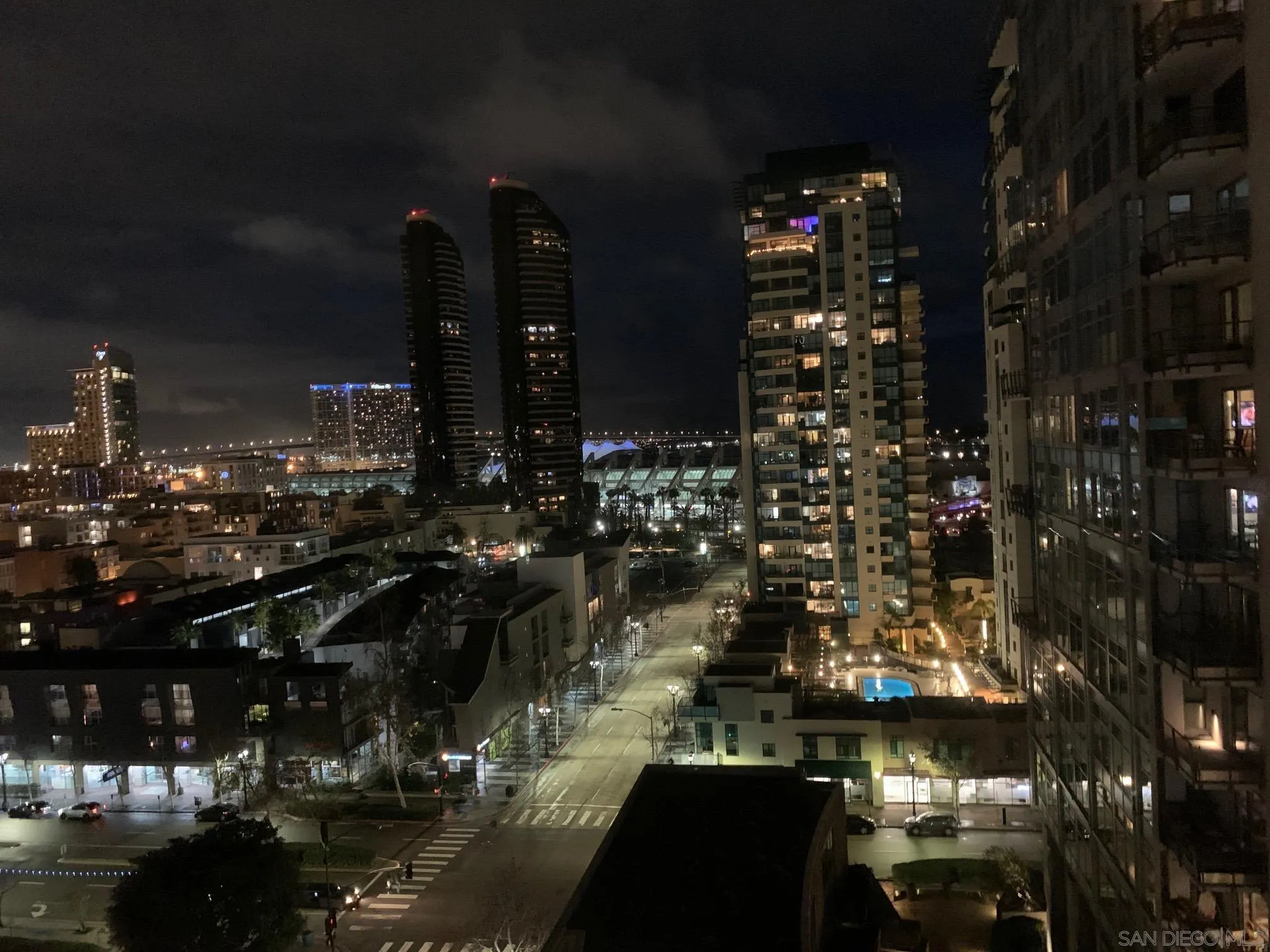https://cdn.realtyfeed.com/cdn/127/220021249/430b90836832aca70cdb61d1846e5383.webp
