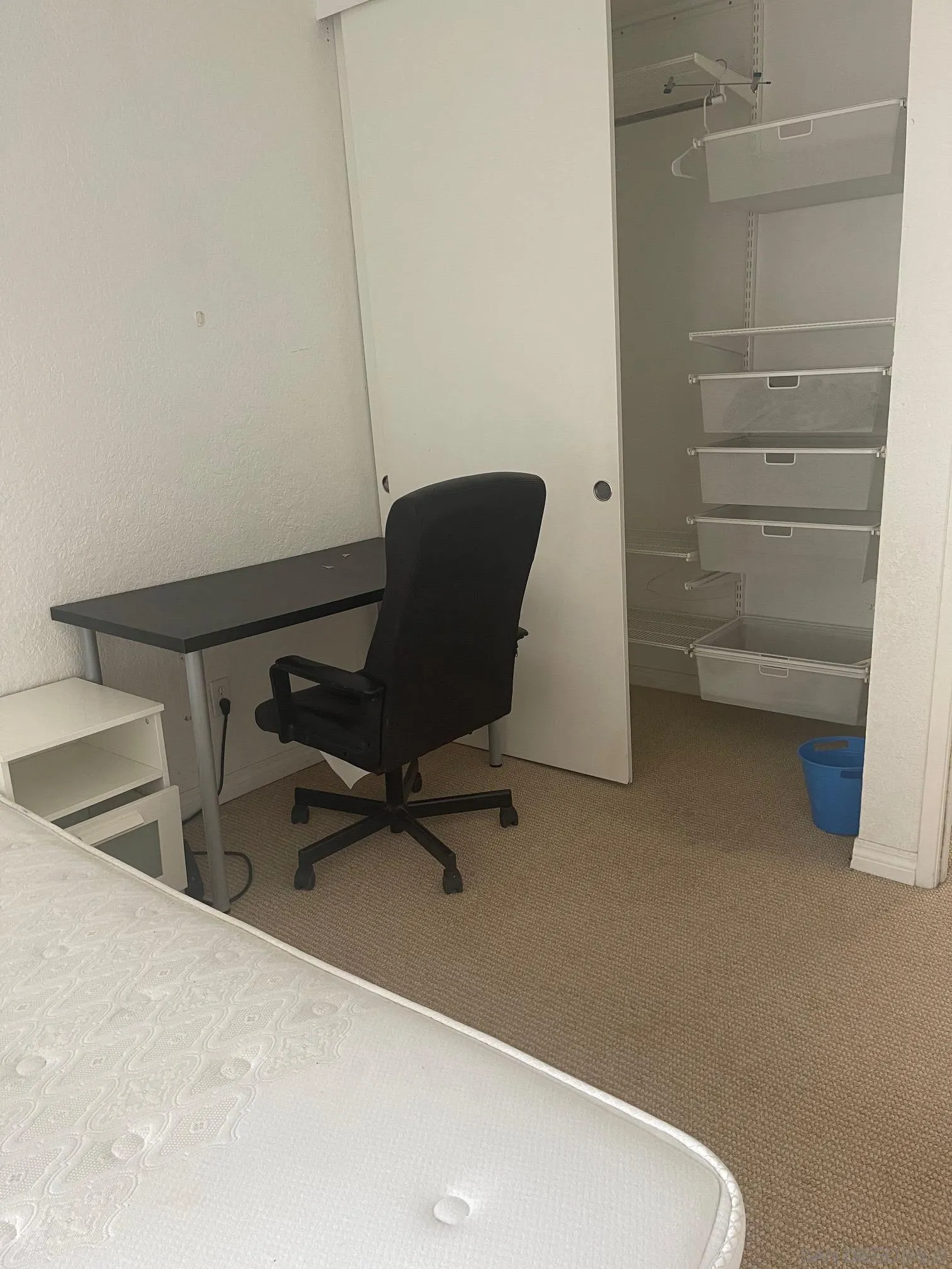 https://cdn.realtyfeed.com/cdn/127/220021374/b2da683f16e289e6332b3d9bc48f32d5.webp