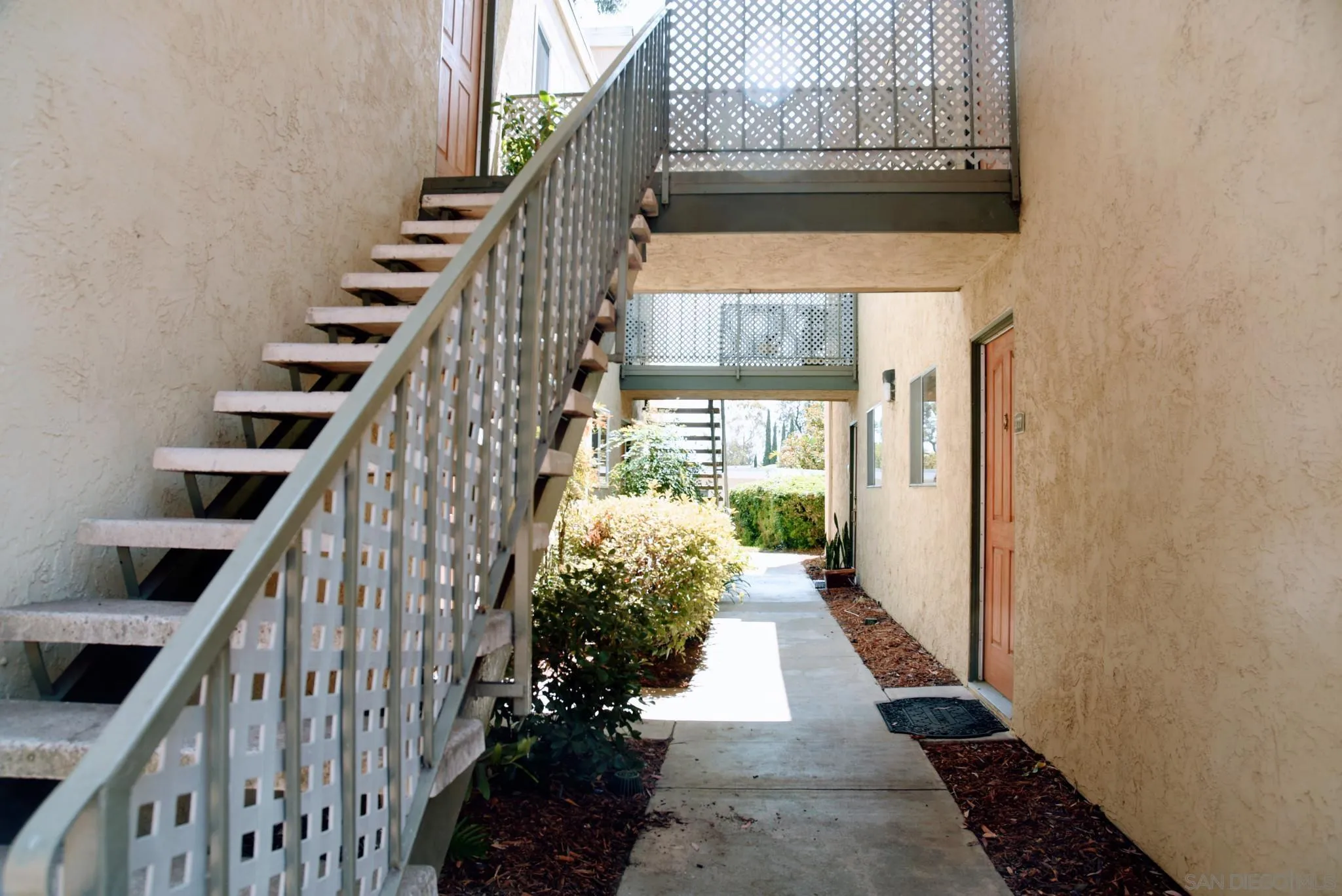 https://cdn.realtyfeed.com/cdn/127/220021438/7b194c3ede641c47efdaf936d58978d4.webp