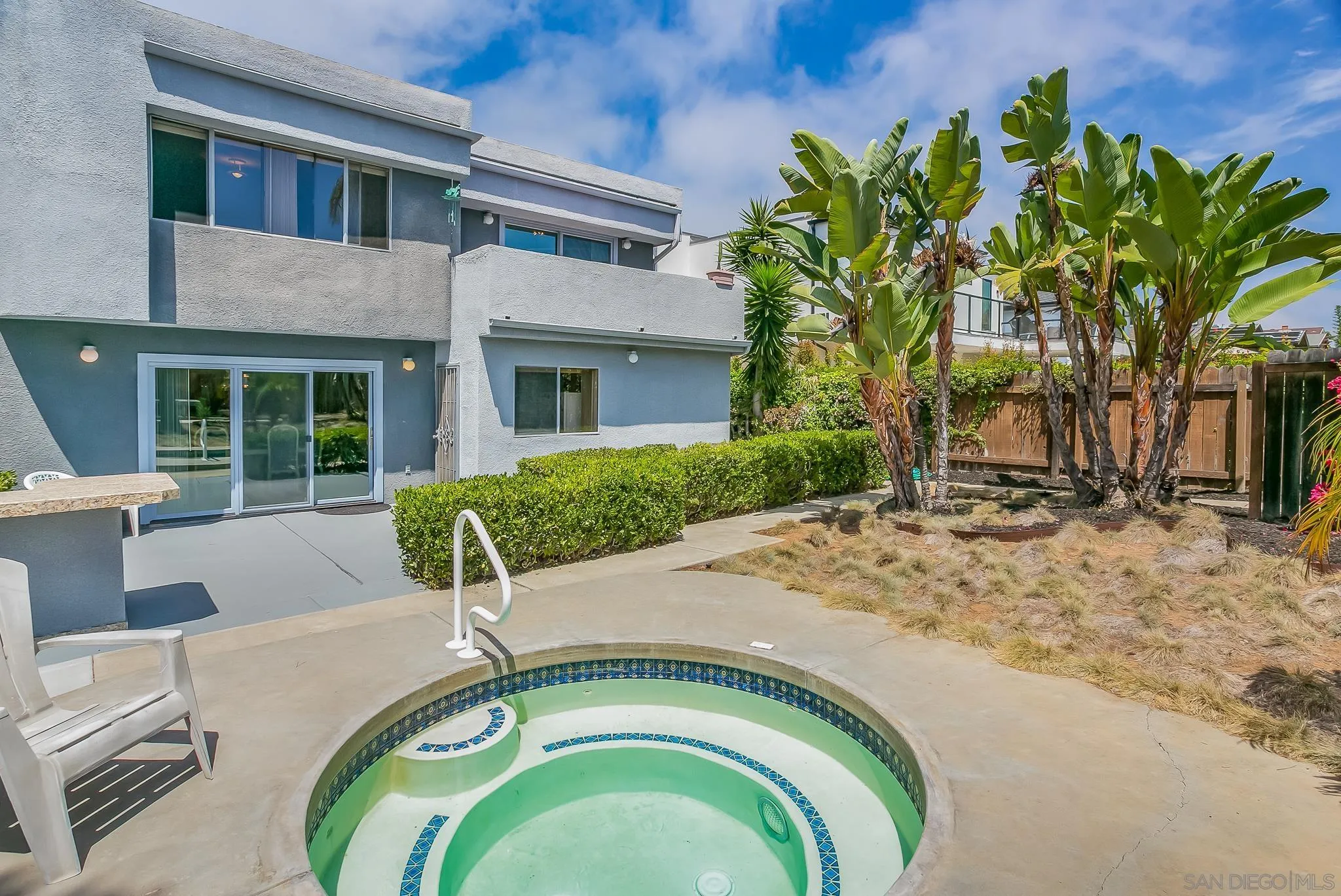 https://cdn.realtyfeed.com/cdn/127/220021469/40dfcccd37237431ec593781a7b25703.webp