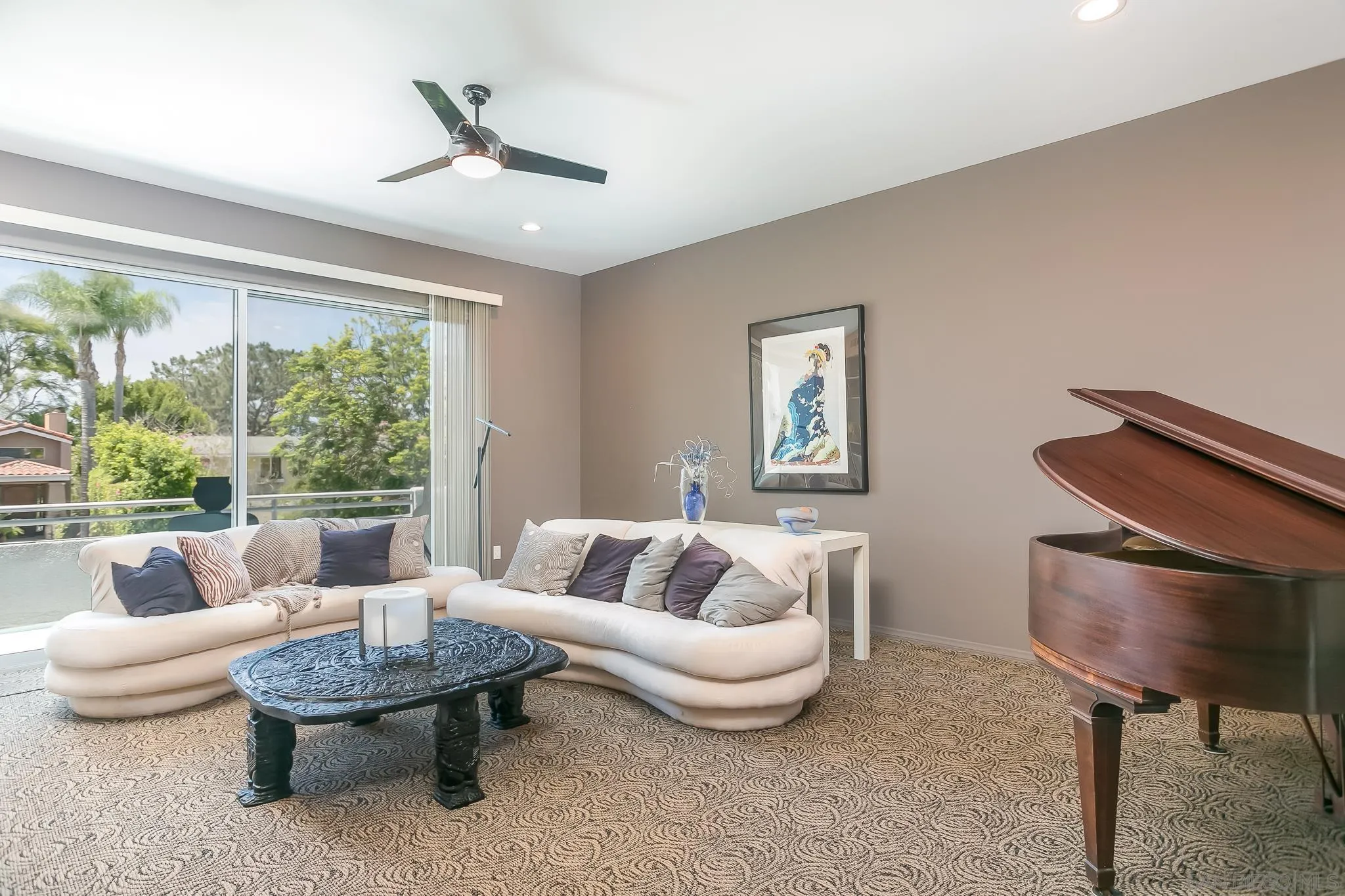 https://cdn.realtyfeed.com/cdn/127/220021469/5f210874879006648667f056d1d49ee9.webp