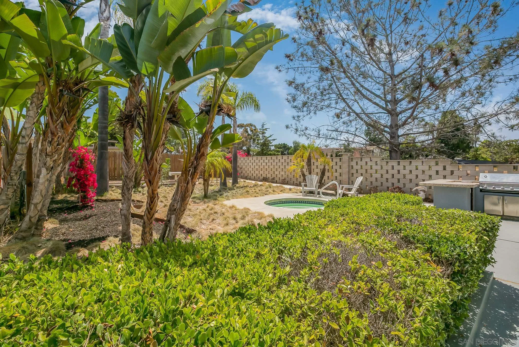 https://cdn.realtyfeed.com/cdn/127/220021469/c1d3c969554f119eb3a7551396aa0b42.webp