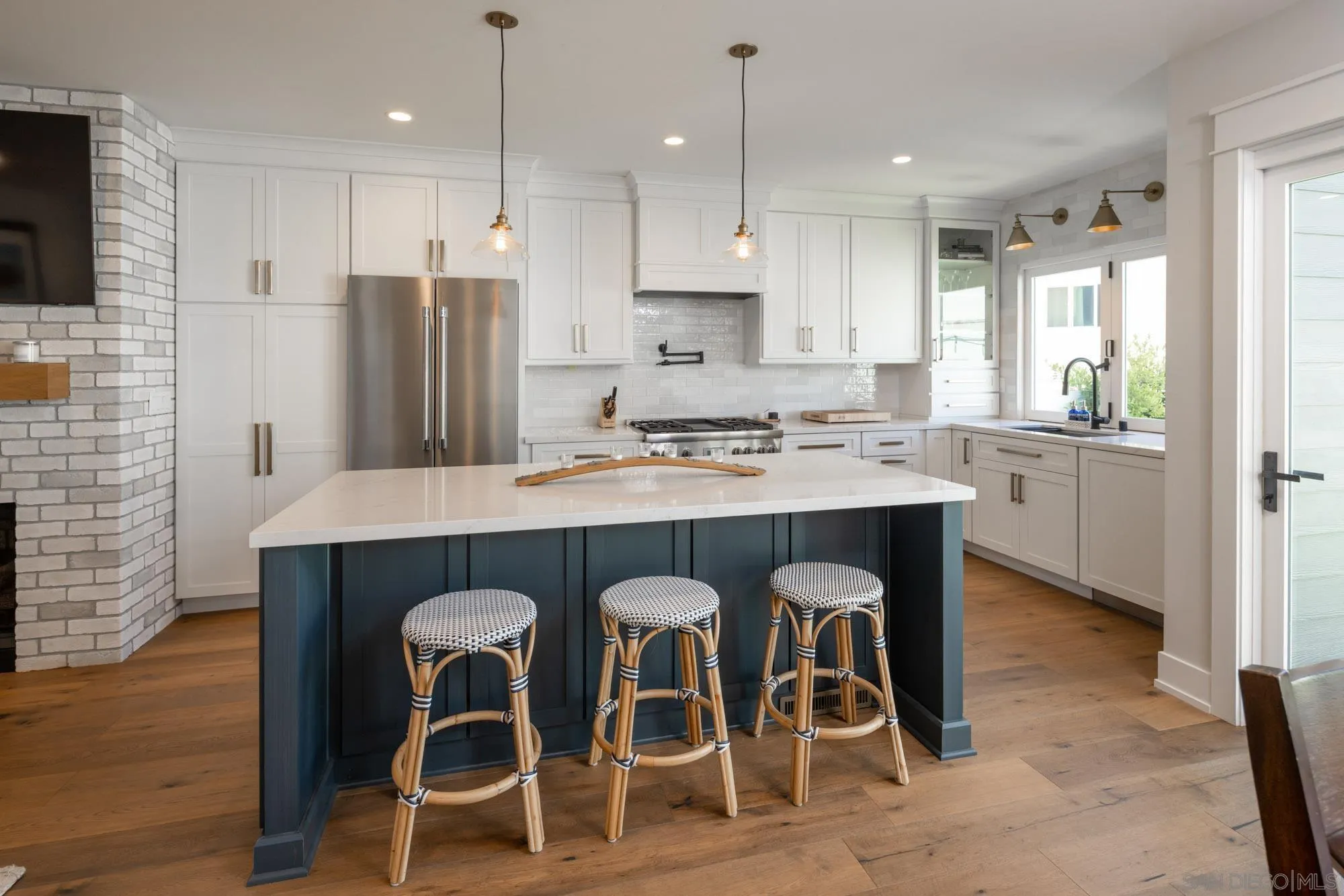 https://cdn.realtyfeed.com/cdn/127/220021562/06c0c7b3a373d6b22c3e27caff696394.webp