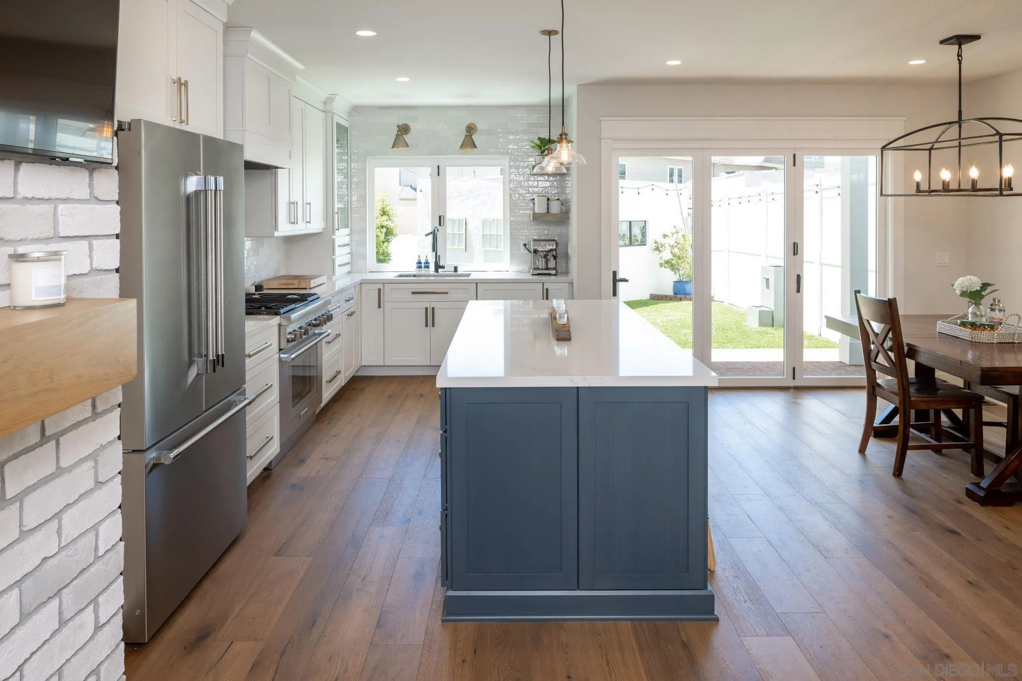 https://cdn.realtyfeed.com/cdn/127/220021562/5510341a7512a3cff9523551ed4b4685.webp