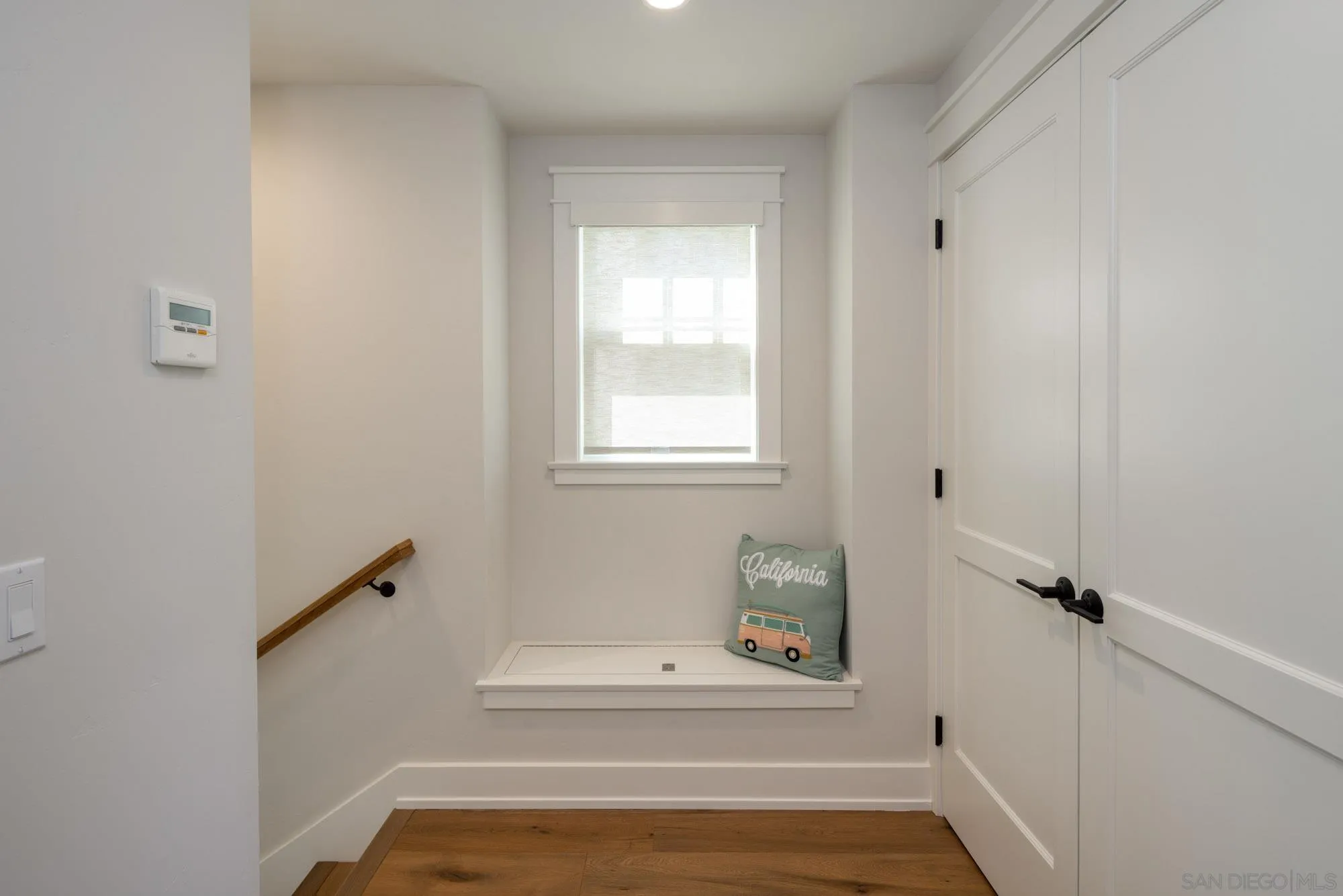 https://cdn.realtyfeed.com/cdn/127/220021562/9f846790ed82e6c7291af552c436548d.webp