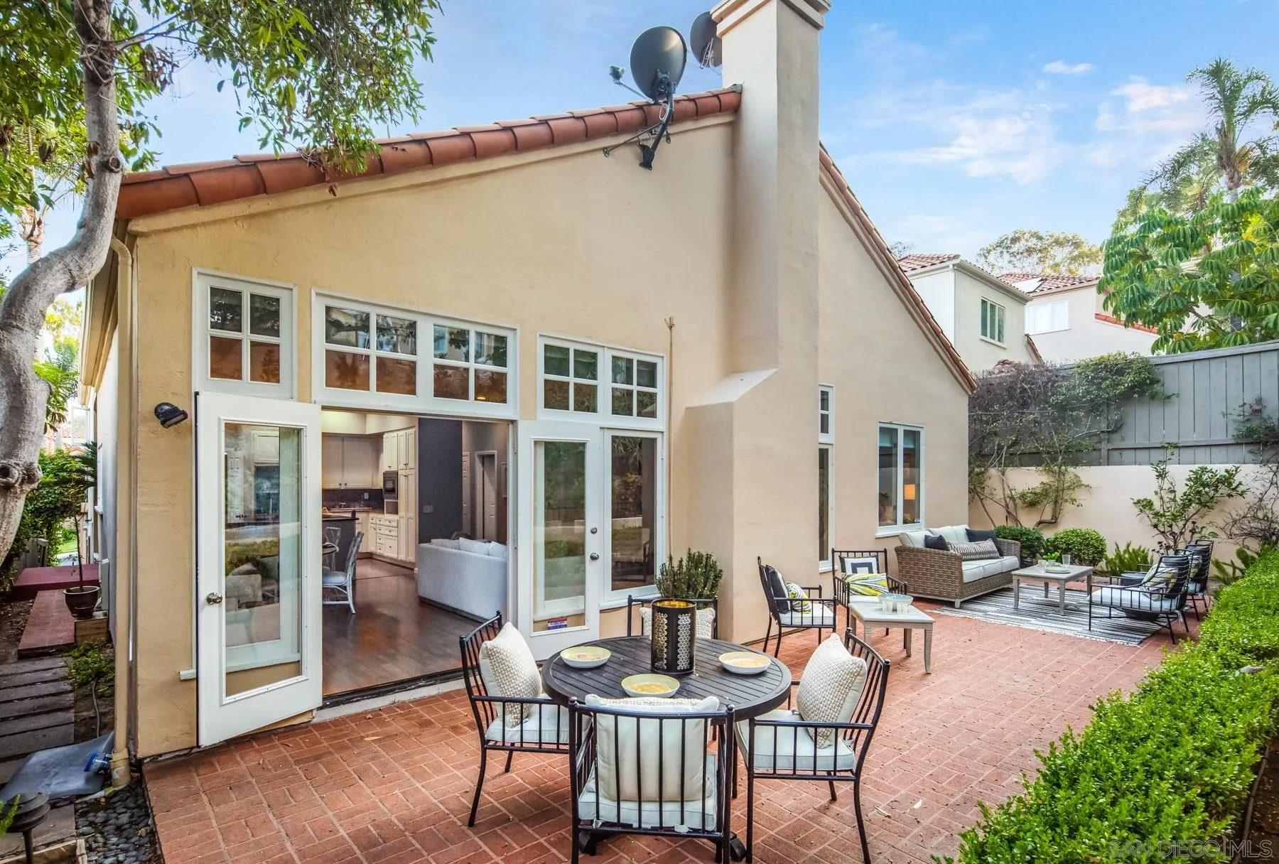 https://cdn.realtyfeed.com/cdn/127/220021818/2ba92c5d6c18898ab680d666b72966fc.webp