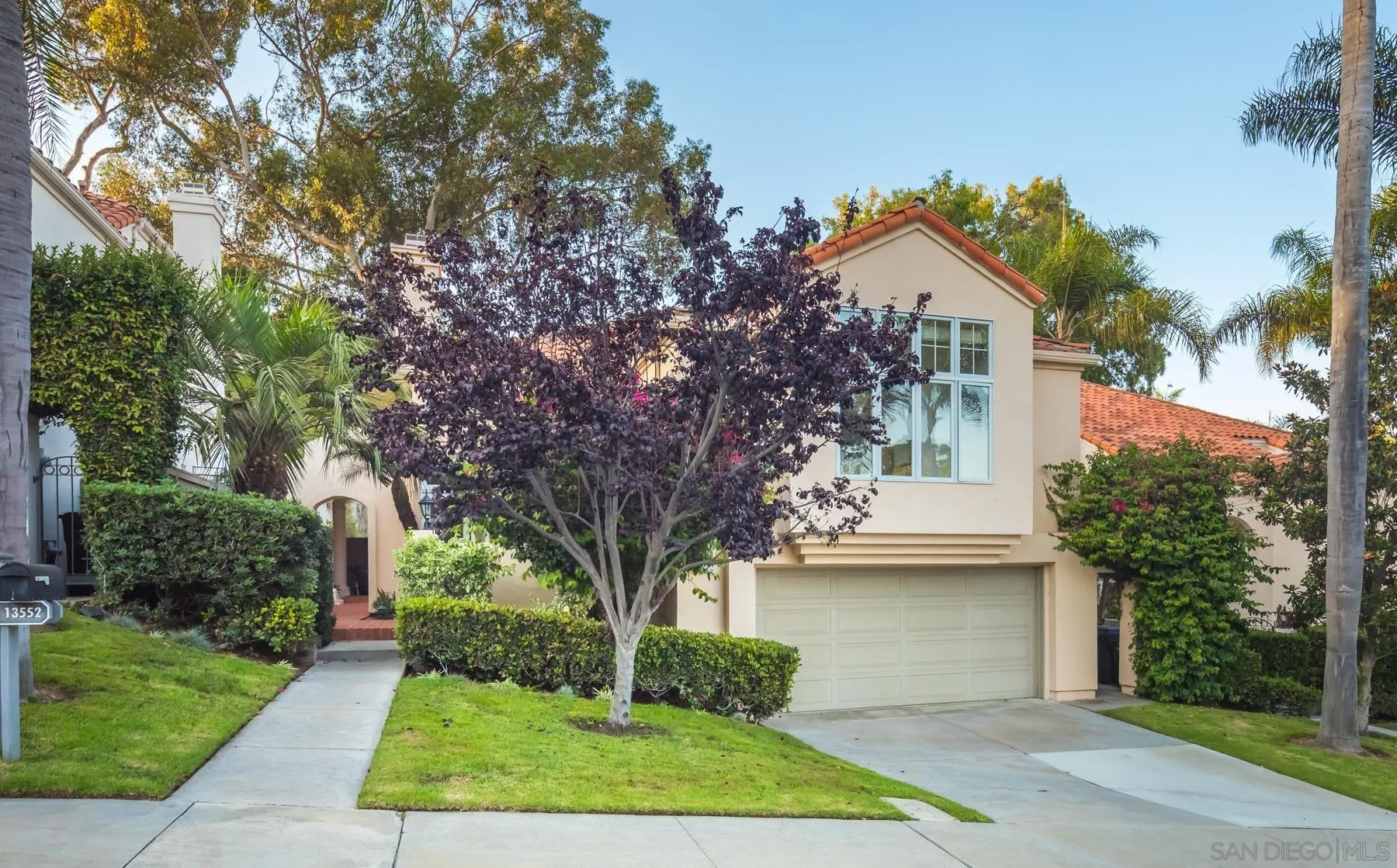 https://cdn.realtyfeed.com/cdn/127/220021818/453415600c76b34ae016b30e4901b9db.webp