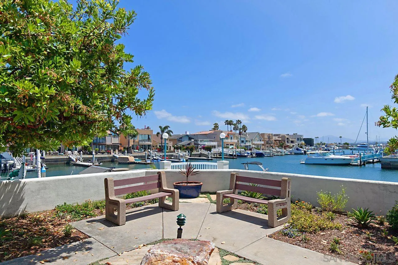https://cdn.realtyfeed.com/cdn/127/220022209/d1888d815651d56aa0956b616b5577f2.webp