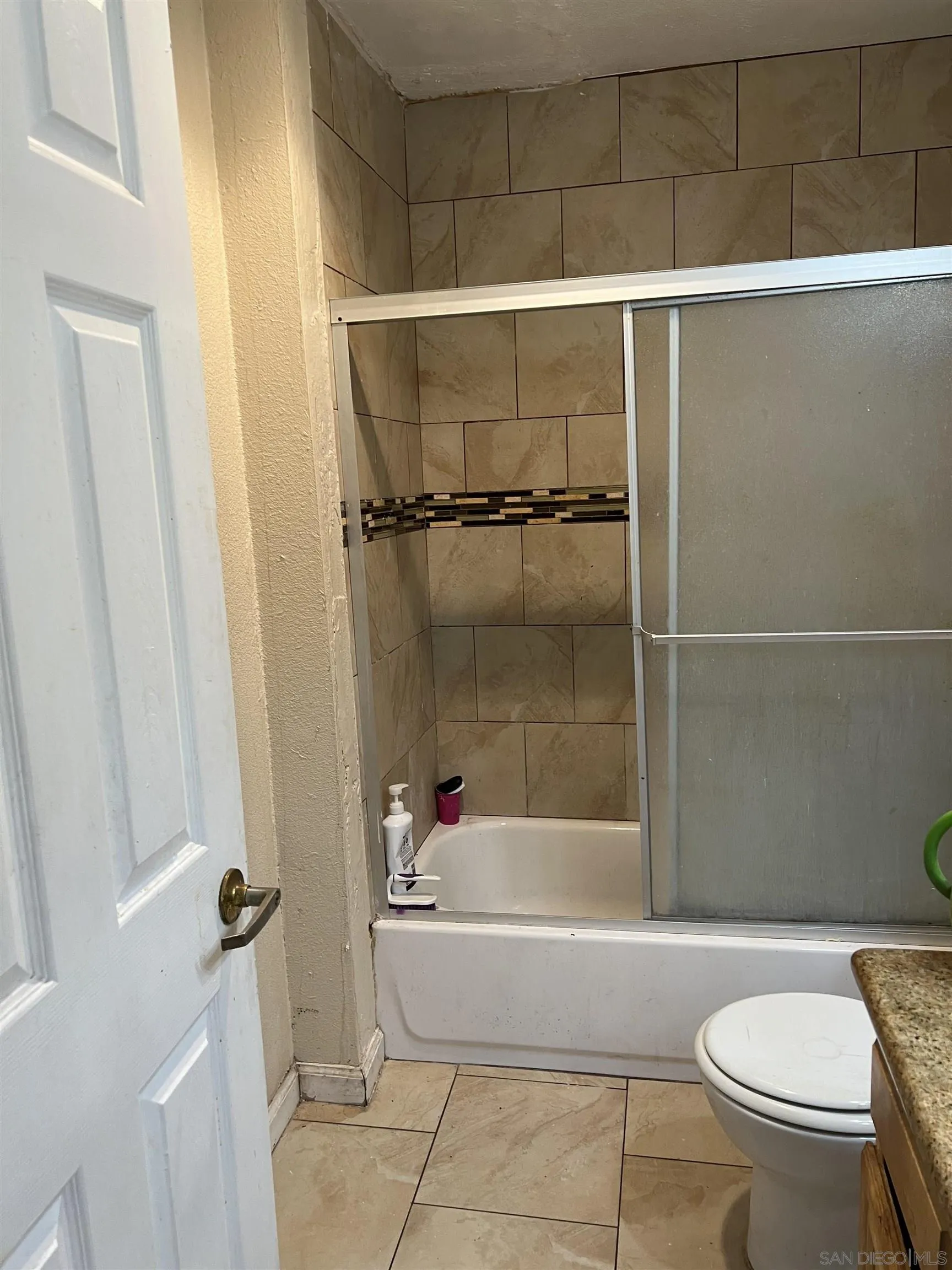 https://cdn.realtyfeed.com/cdn/127/220022260/b1984162715f558e1fbd27711ee62b1f.webp