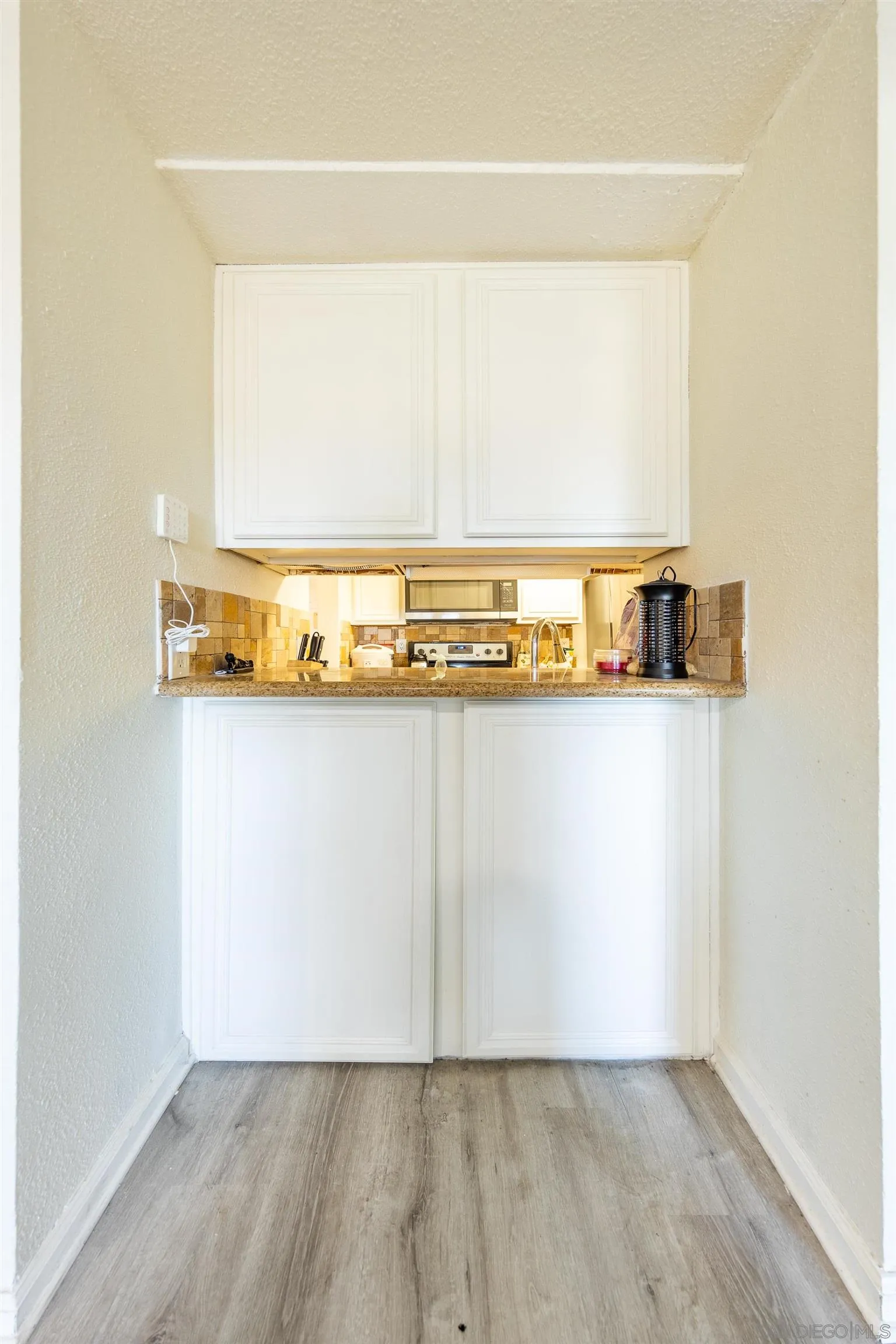 https://cdn.realtyfeed.com/cdn/127/220022360/70366ae0406a0f4d504f9f8c02f05349.webp
