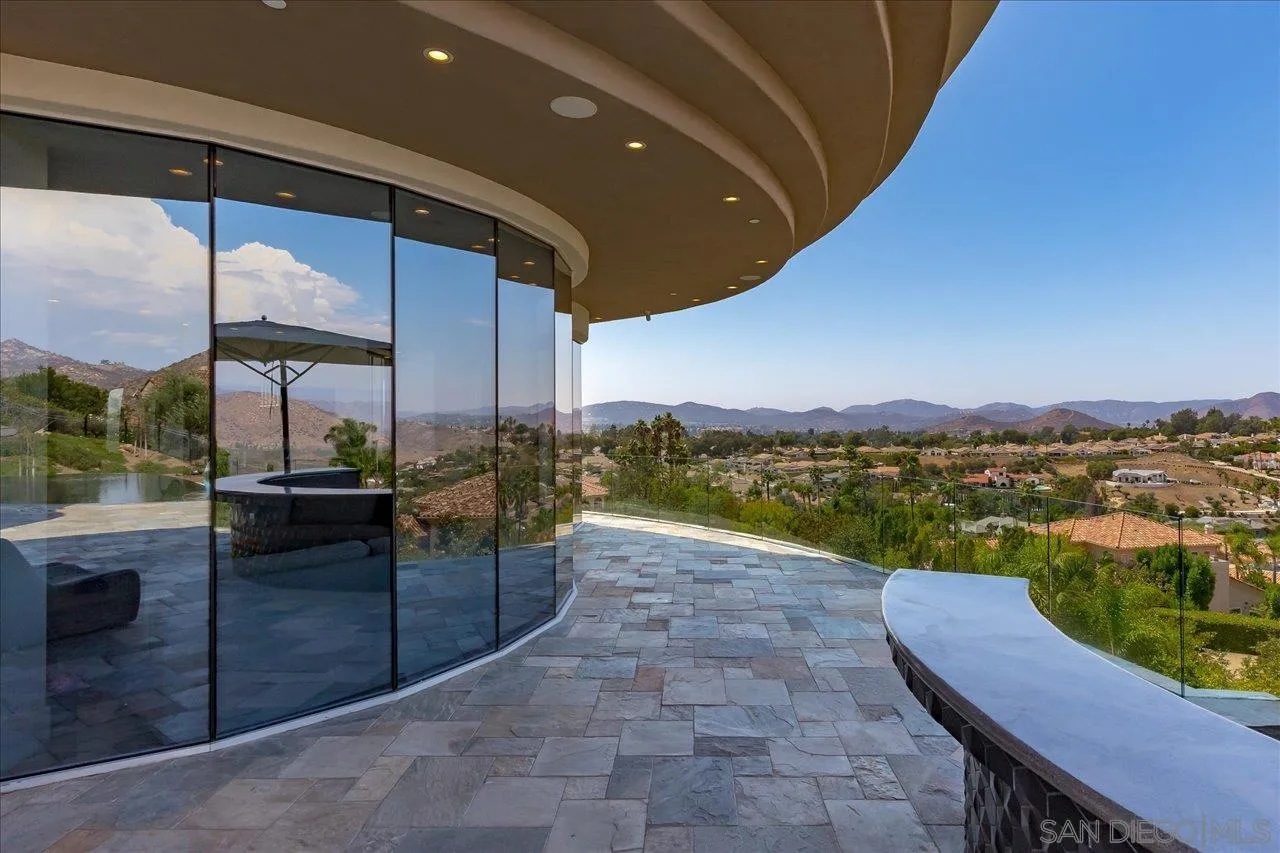 https://cdn.realtyfeed.com/cdn/127/220022658/bffbad7e601a73453a43847bd8077dd8.webp