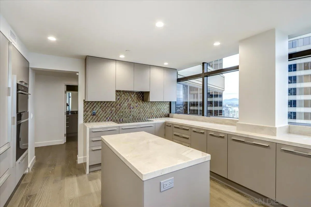 https://cdn.realtyfeed.com/cdn/127/220022823/6f0167297c0feee887ada0f9a0f049a1.webp
