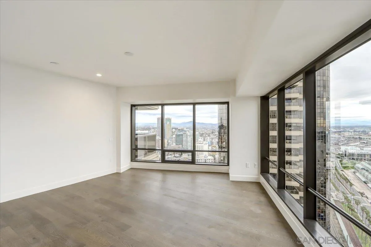 https://cdn.realtyfeed.com/cdn/127/220022823/7200a5e698543dbcaacea9ca08c69a91.webp