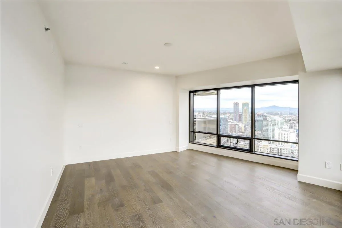 https://cdn.realtyfeed.com/cdn/127/220022823/86493b573eb7207eb880f474b516426b.webp