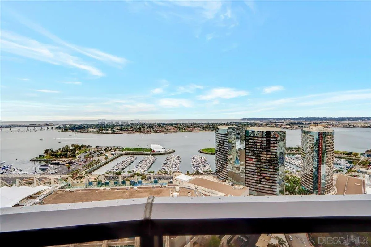 https://cdn.realtyfeed.com/cdn/127/220022823/9edf6feb8dcfd9c1a6fd2627fc7b3547.webp