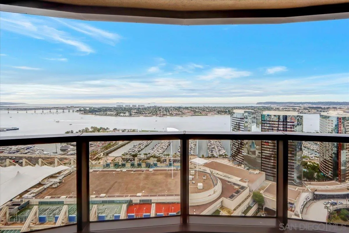 https://cdn.realtyfeed.com/cdn/127/220022823/d794e54e1446dbfb78c90134f31293cf.webp
