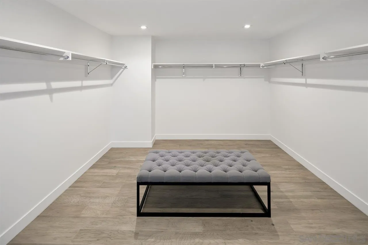 https://cdn.realtyfeed.com/cdn/127/220022997/22af90a555c0291a96eab9280870bd35.webp