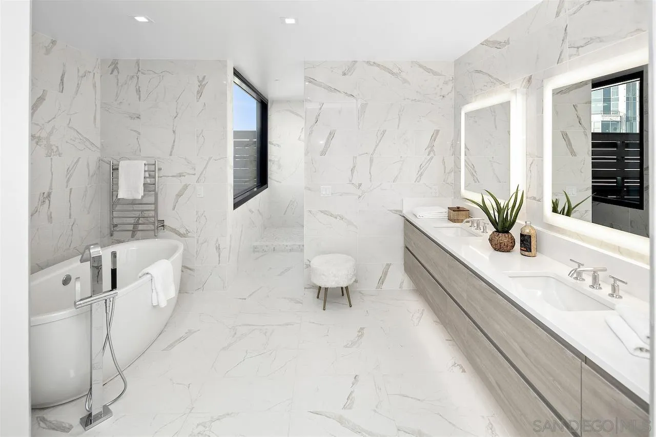 https://cdn.realtyfeed.com/cdn/127/220022997/466602c612a5313b5f3debdbb4b79960.webp