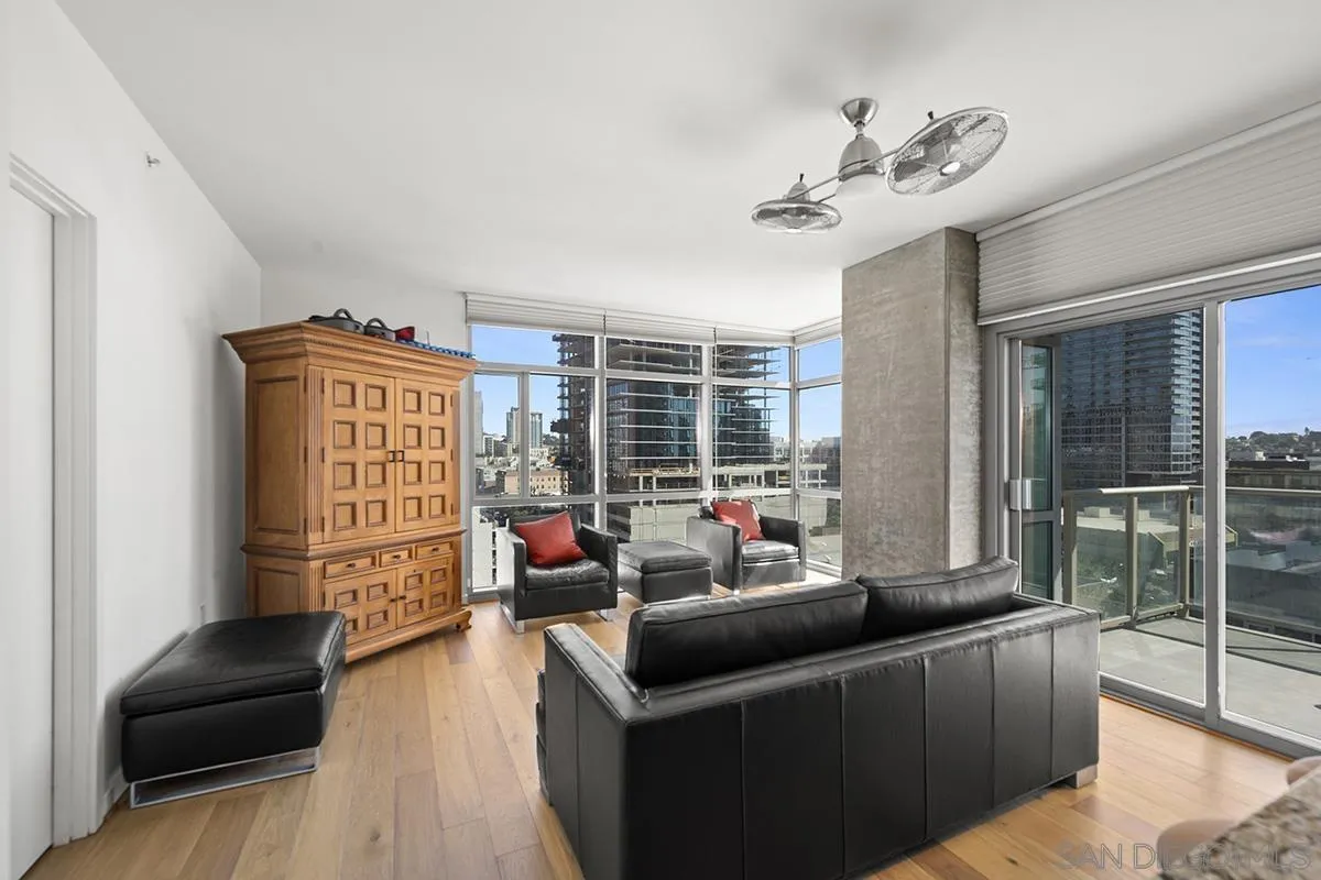 https://cdn.realtyfeed.com/cdn/127/220023229/09459235f0b813ce28d69b93ae0a114f.webp
