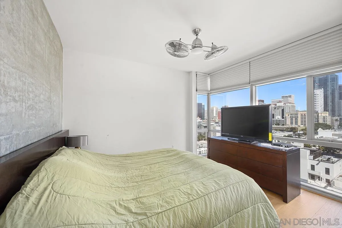 https://cdn.realtyfeed.com/cdn/127/220023229/1921d348671adf517faa200cc6816a3d.webp