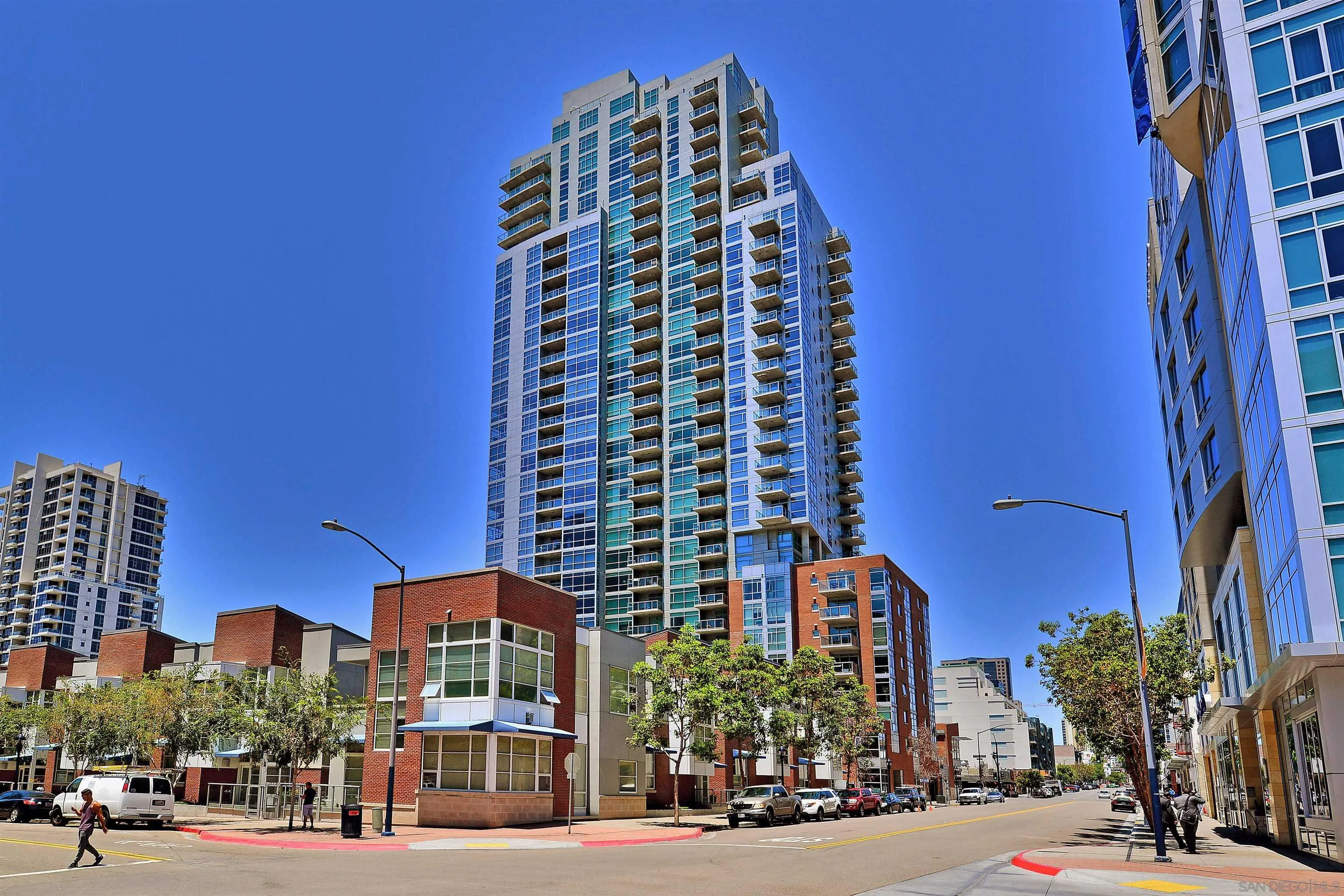 https://cdn.realtyfeed.com/cdn/127/220023229/857a5a3aac22c799158924a077959745.webp