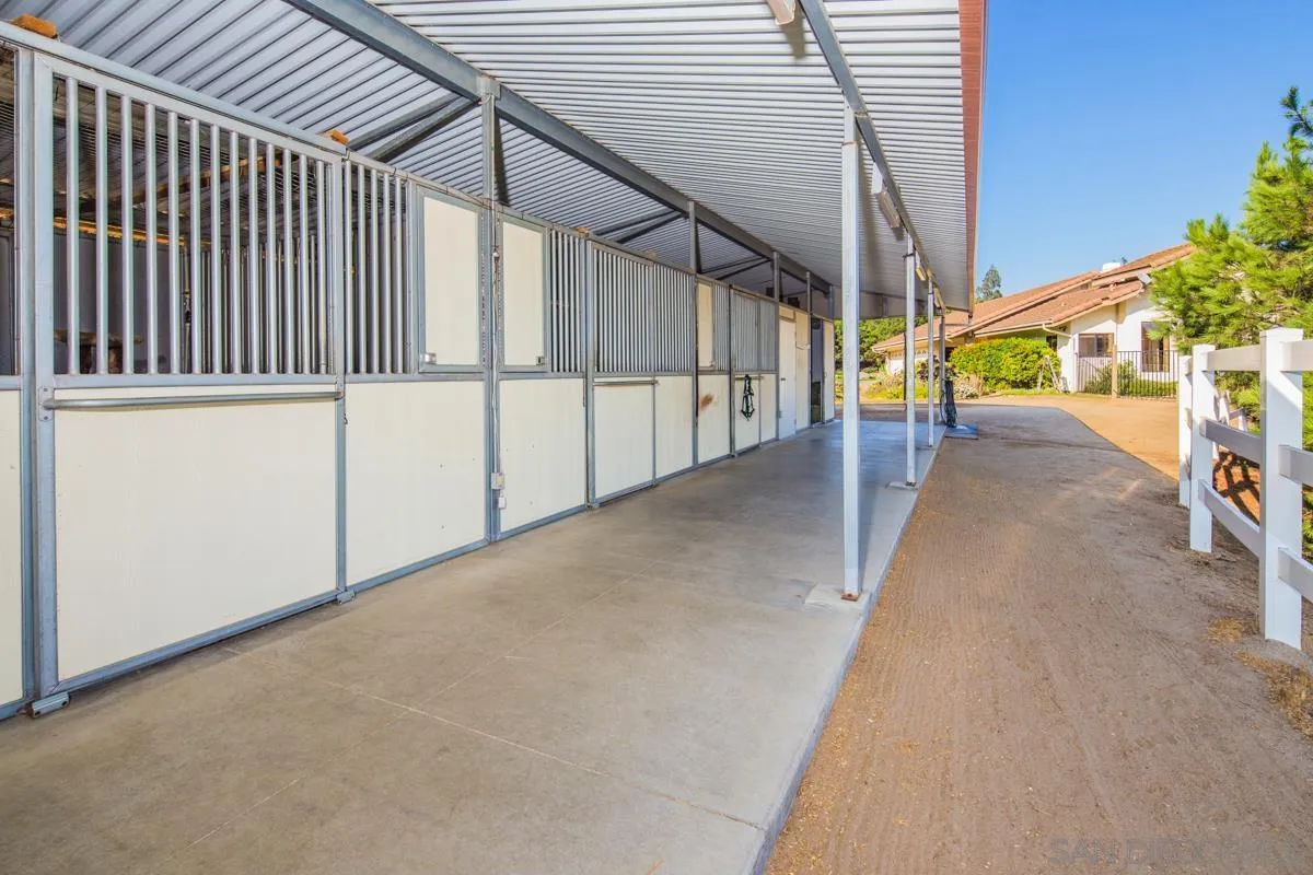 https://cdn.realtyfeed.com/cdn/127/220023307/5558f68b4ce67eed5bc44e121216126d.webp