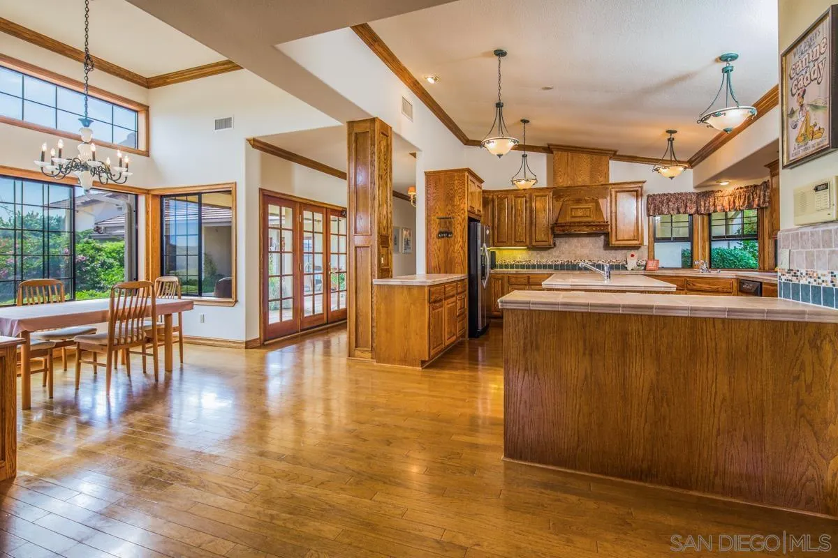 https://cdn.realtyfeed.com/cdn/127/220023307/a01195a371684f1c303e0beb7f47fda0.webp