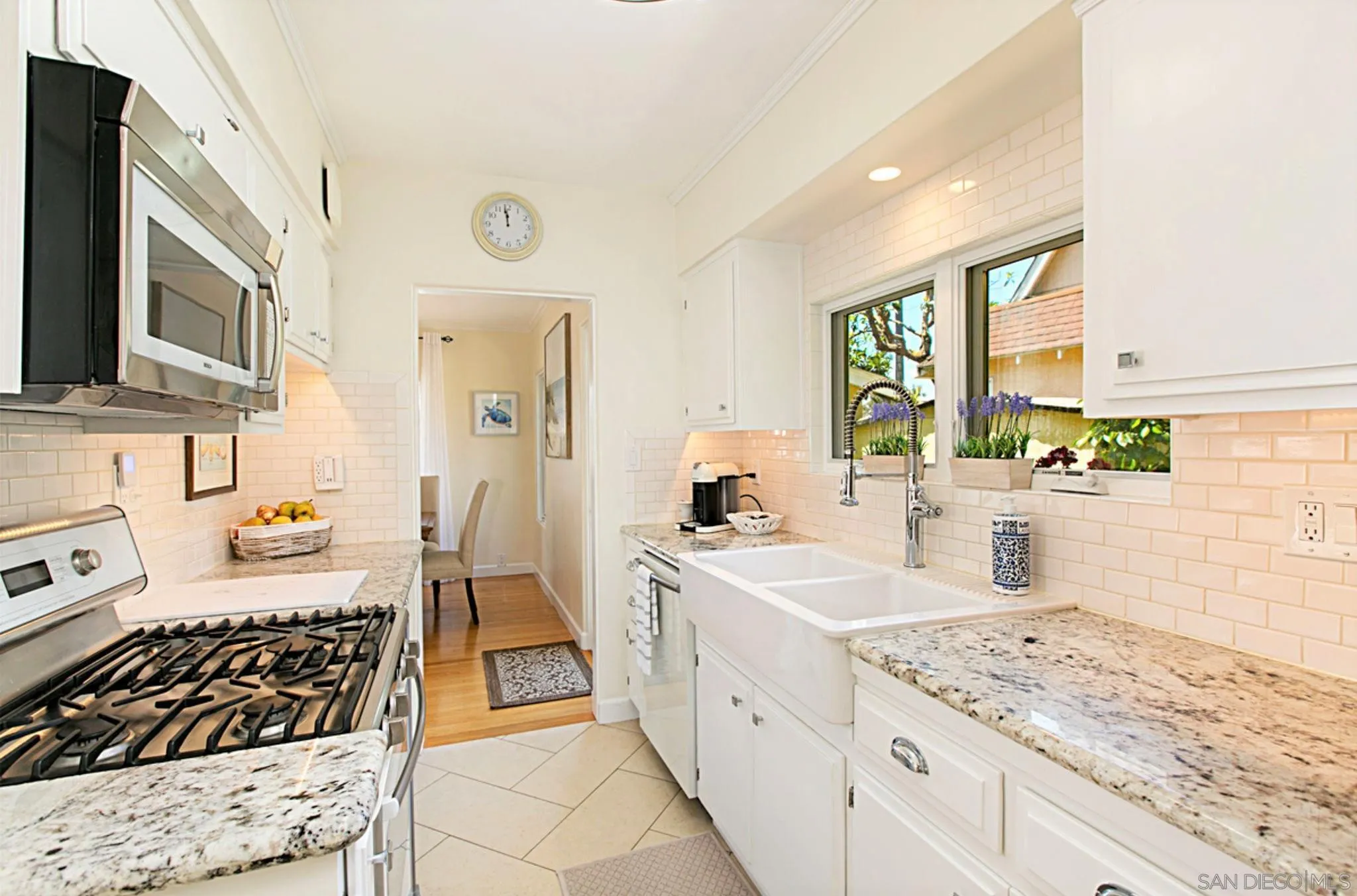 https://cdn.realtyfeed.com/cdn/127/220023432/2947507820fb02700500f66a0a2da51b.webp