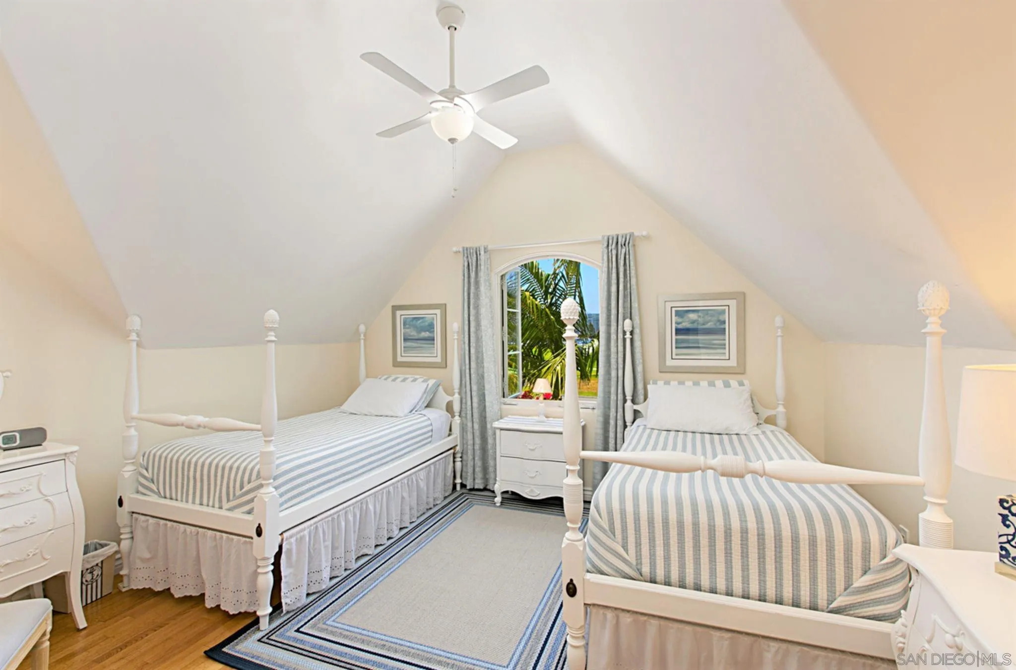 https://cdn.realtyfeed.com/cdn/127/220023432/a6d3de9d705e5b260e6a6304fb4d690c.webp