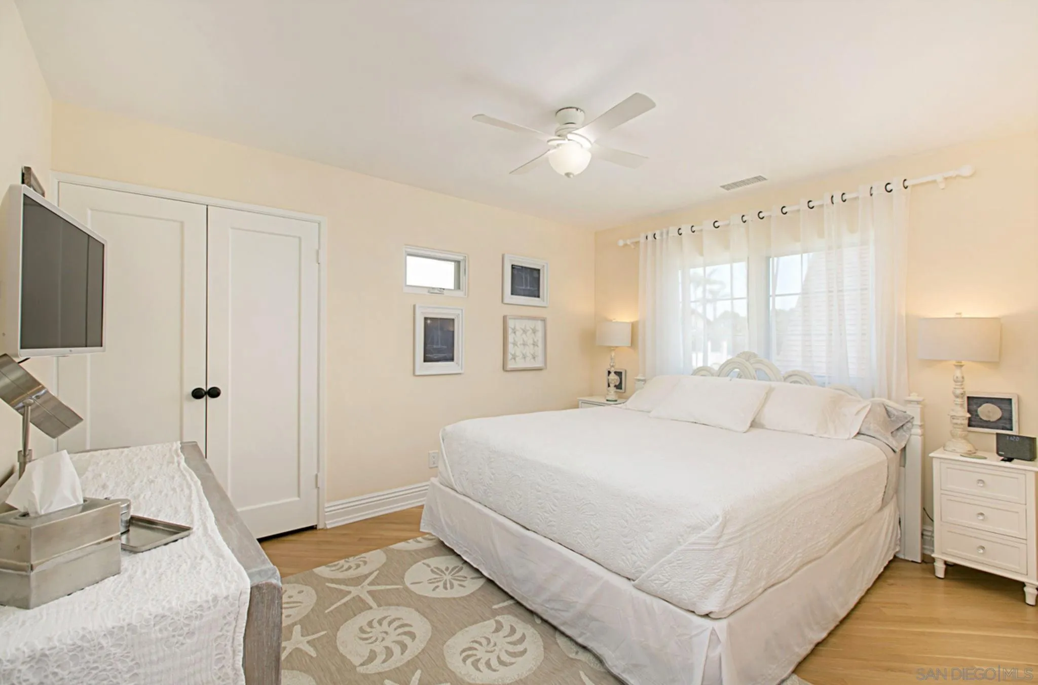 https://cdn.realtyfeed.com/cdn/127/220023432/f87339ff7cf9cb9dfa5b2ae8c7f54422.webp