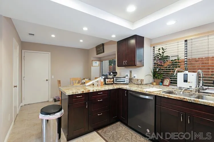 https://cdn.realtyfeed.com/cdn/127/220023482/43928d3adc7bfb4a541a2bb8b1a661c2.webp