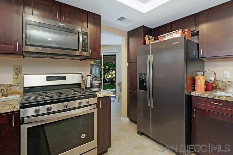 https://cdn.realtyfeed.com/cdn/127/220023482/ca6888e0f15d26b472930fd0f3f2e11a.webp