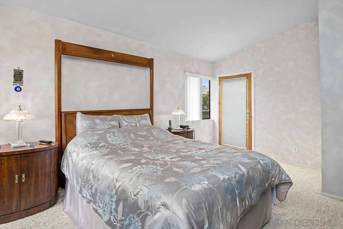 https://cdn.realtyfeed.com/cdn/127/220023630/65f2dd598372a429b945c6c460307d4a.webp