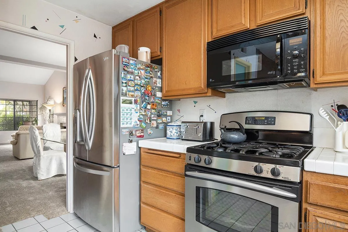 https://cdn.realtyfeed.com/cdn/127/220023630/918930cd35c11c05cb2fd11928b622af.webp