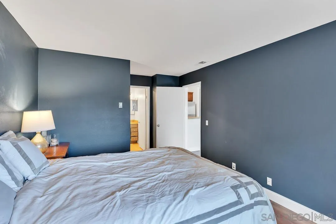 https://cdn.realtyfeed.com/cdn/127/220023766/392ef2303695f2215f60c11bfed8de76.webp