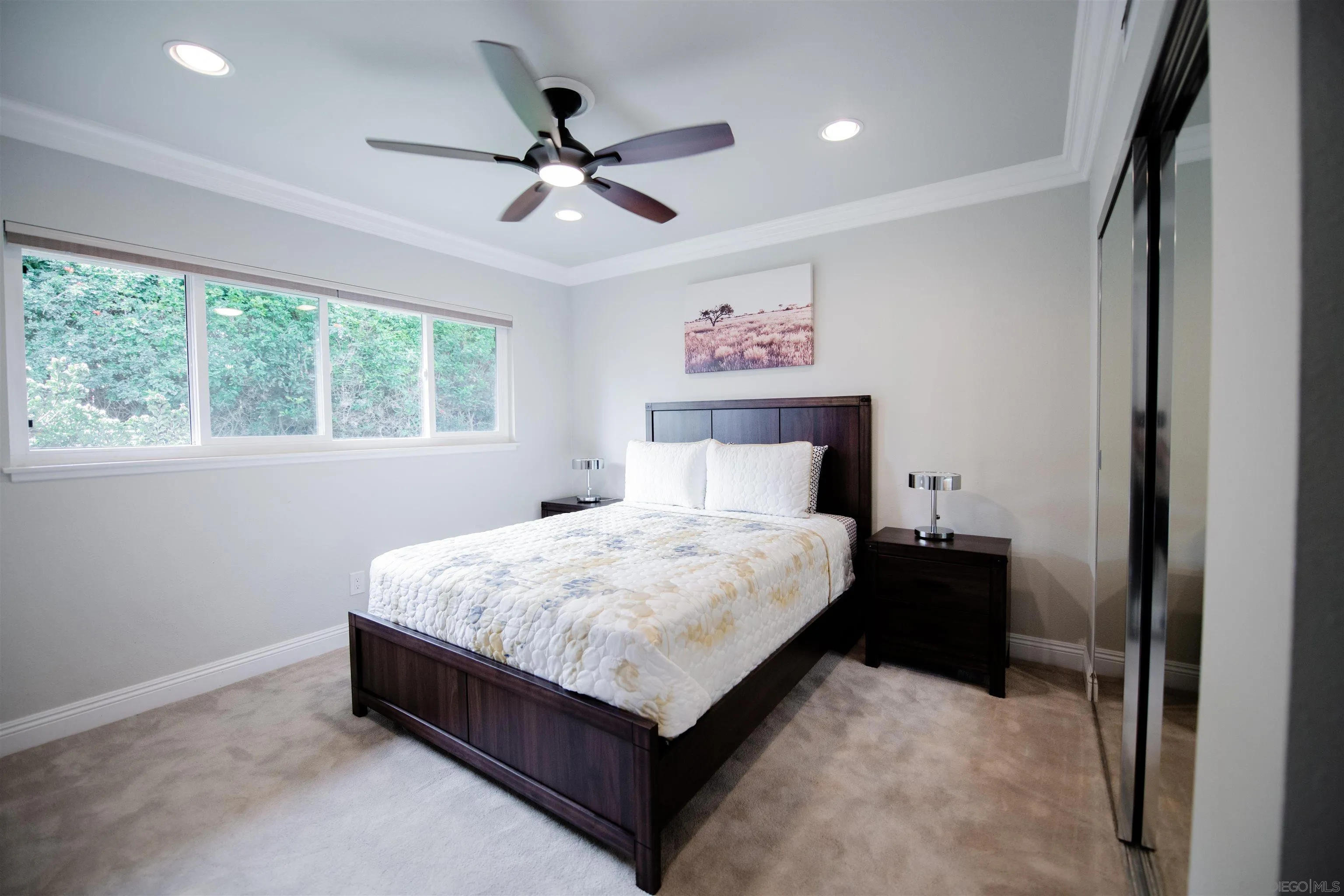 https://cdn.realtyfeed.com/cdn/127/220023908/1495d0d04210455be589098531b0b7a7.webp
