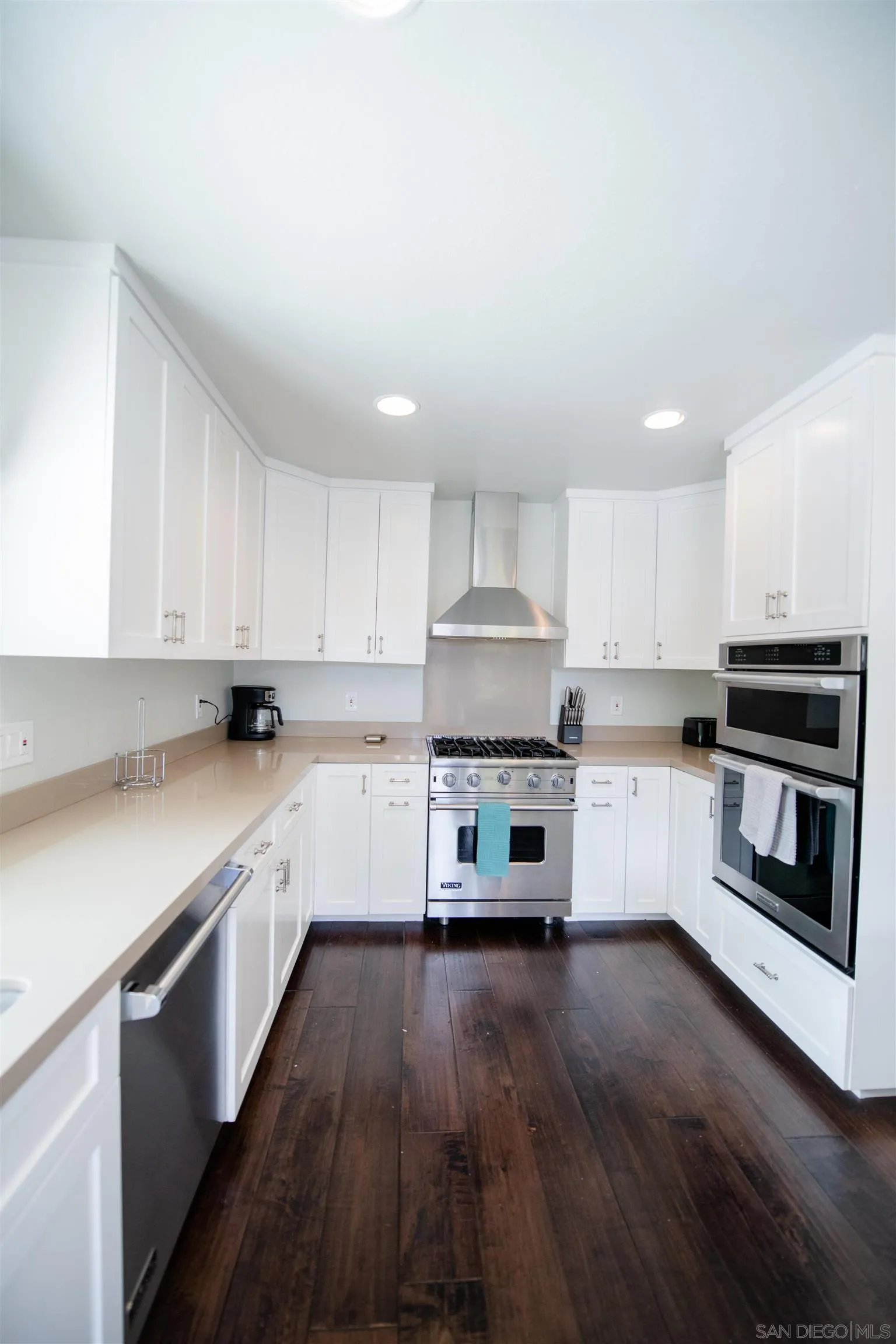 https://cdn.realtyfeed.com/cdn/127/220023908/4f772d35b4588907803e6b5f18251644.webp