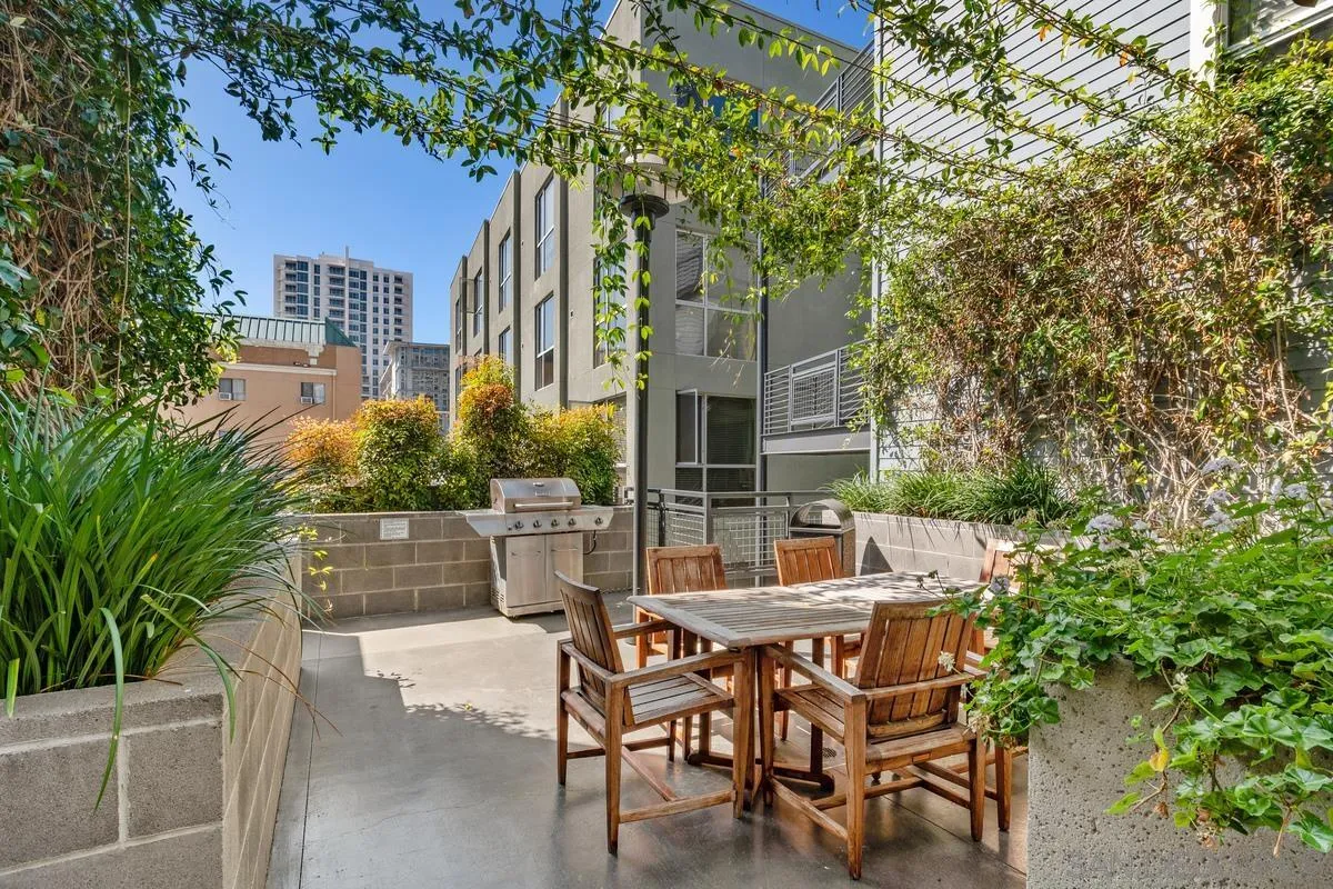 https://cdn.realtyfeed.com/cdn/127/220023968/31e8a6e7d2501df9bc76d801b071b3d1.webp
