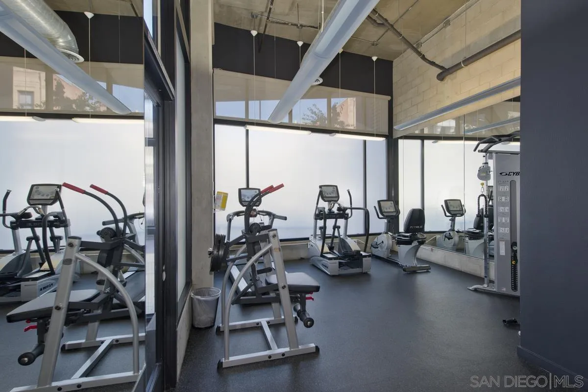 https://cdn.realtyfeed.com/cdn/127/220023968/a57063554b87cc9d79323d2160302edf.webp