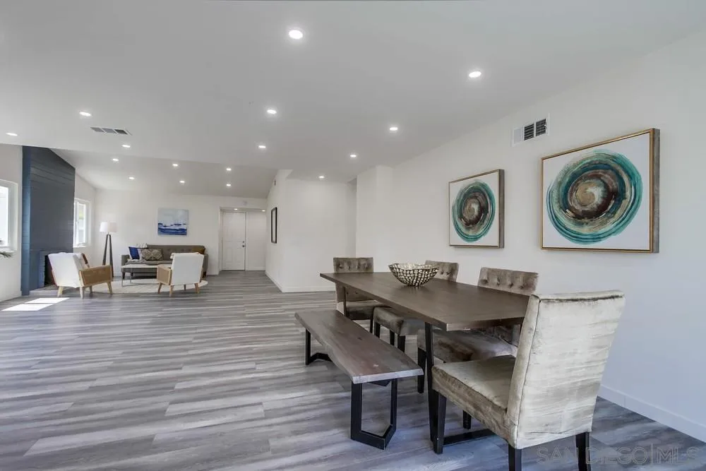 https://cdn.realtyfeed.com/cdn/127/220024022/187964b4988e11ee0a127693720603d1.webp