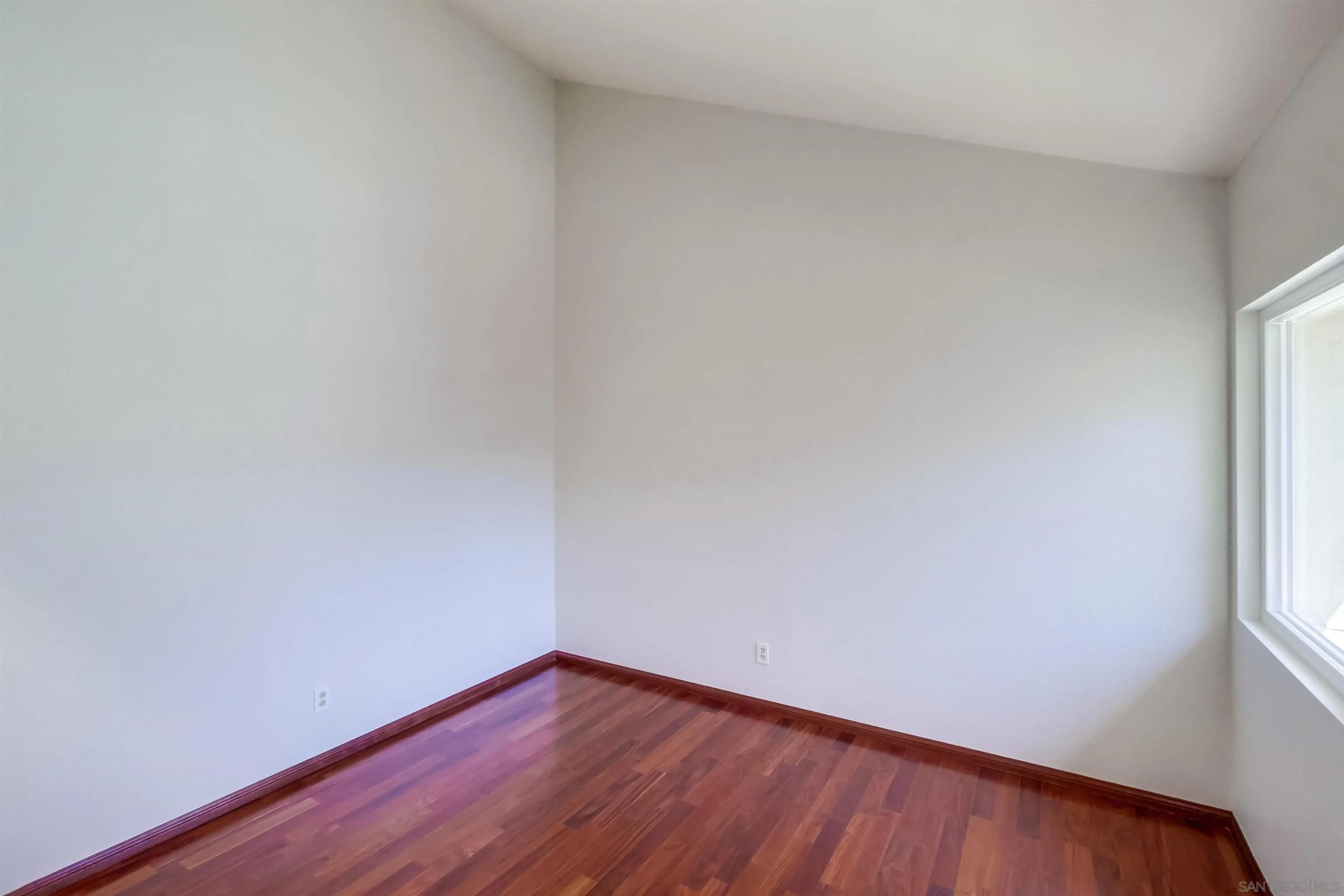 https://cdn.realtyfeed.com/cdn/127/220024119/14ef899f61498f7dec5fe5230cf6bcba.webp