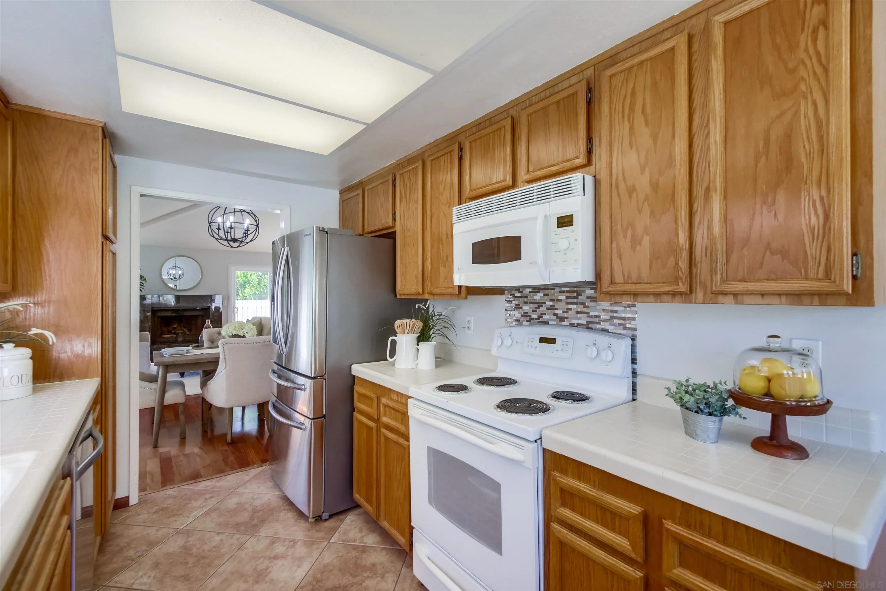 https://cdn.realtyfeed.com/cdn/127/220024119/57976d53bba26125f1ff3c0abf19924a.webp