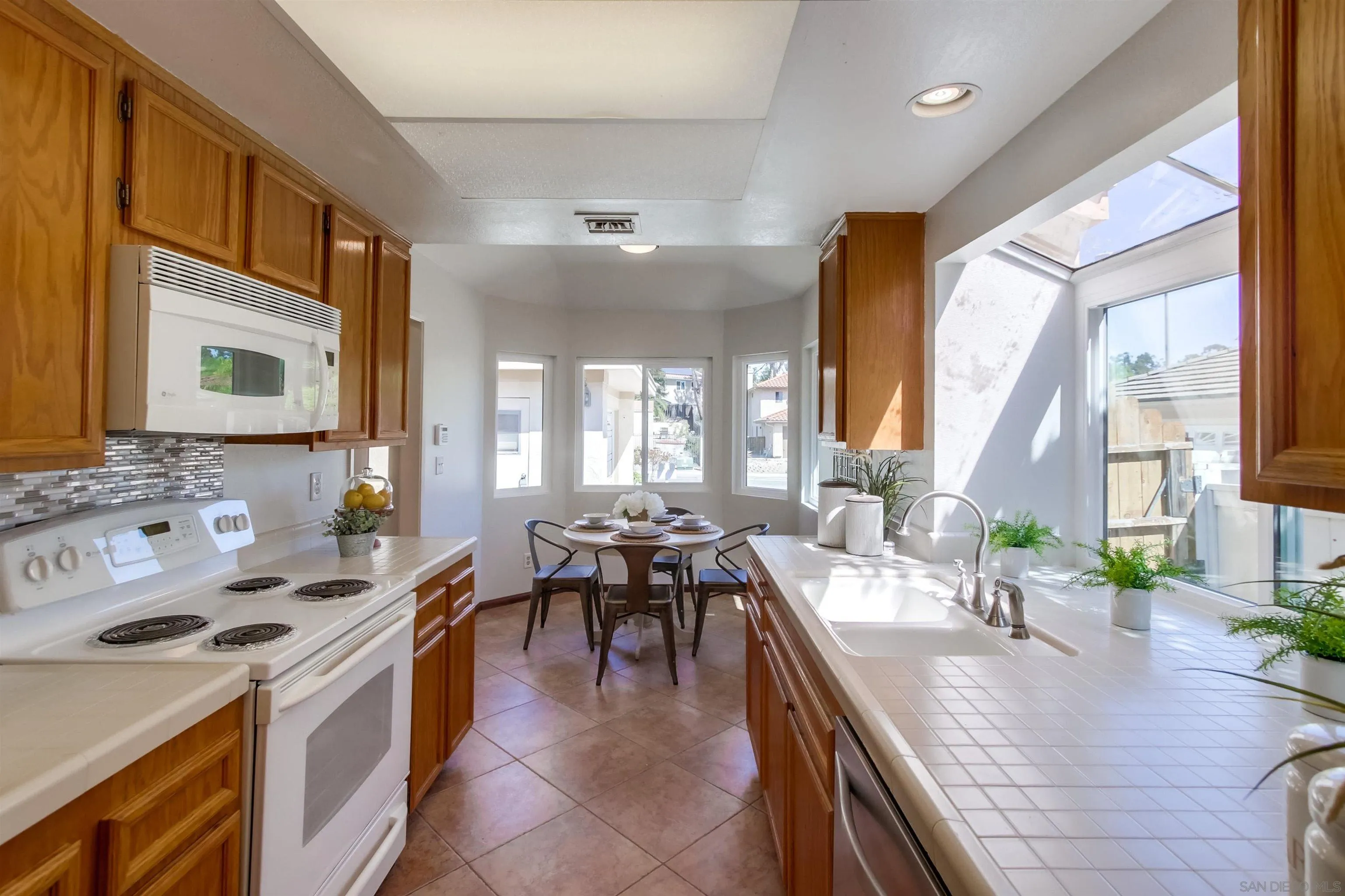 https://cdn.realtyfeed.com/cdn/127/220024119/8a7d13a851f00e0311861991ea6a9fff.webp