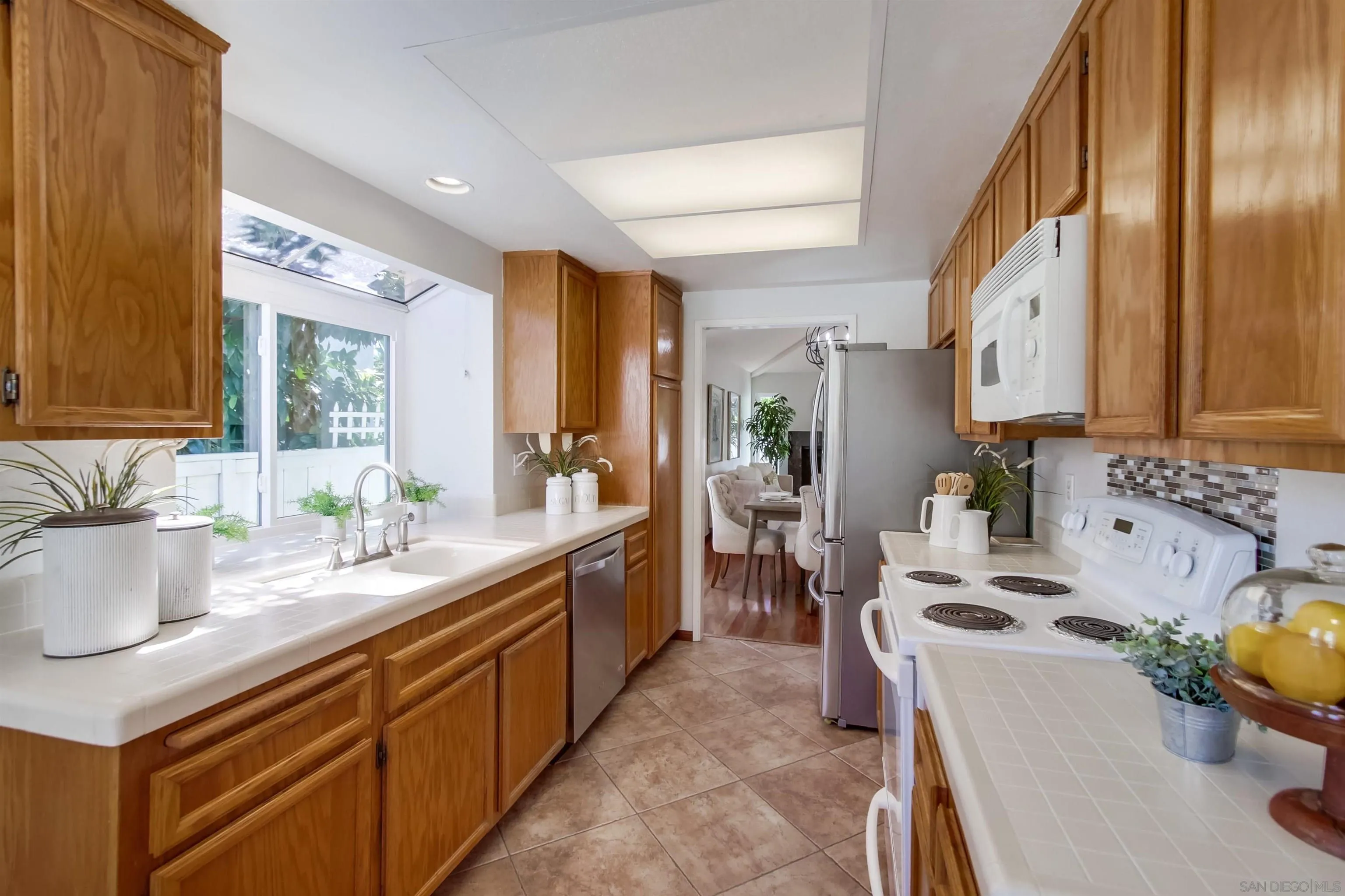 https://cdn.realtyfeed.com/cdn/127/220024119/ef98423164298b8d6a7ecb711fd98469.webp