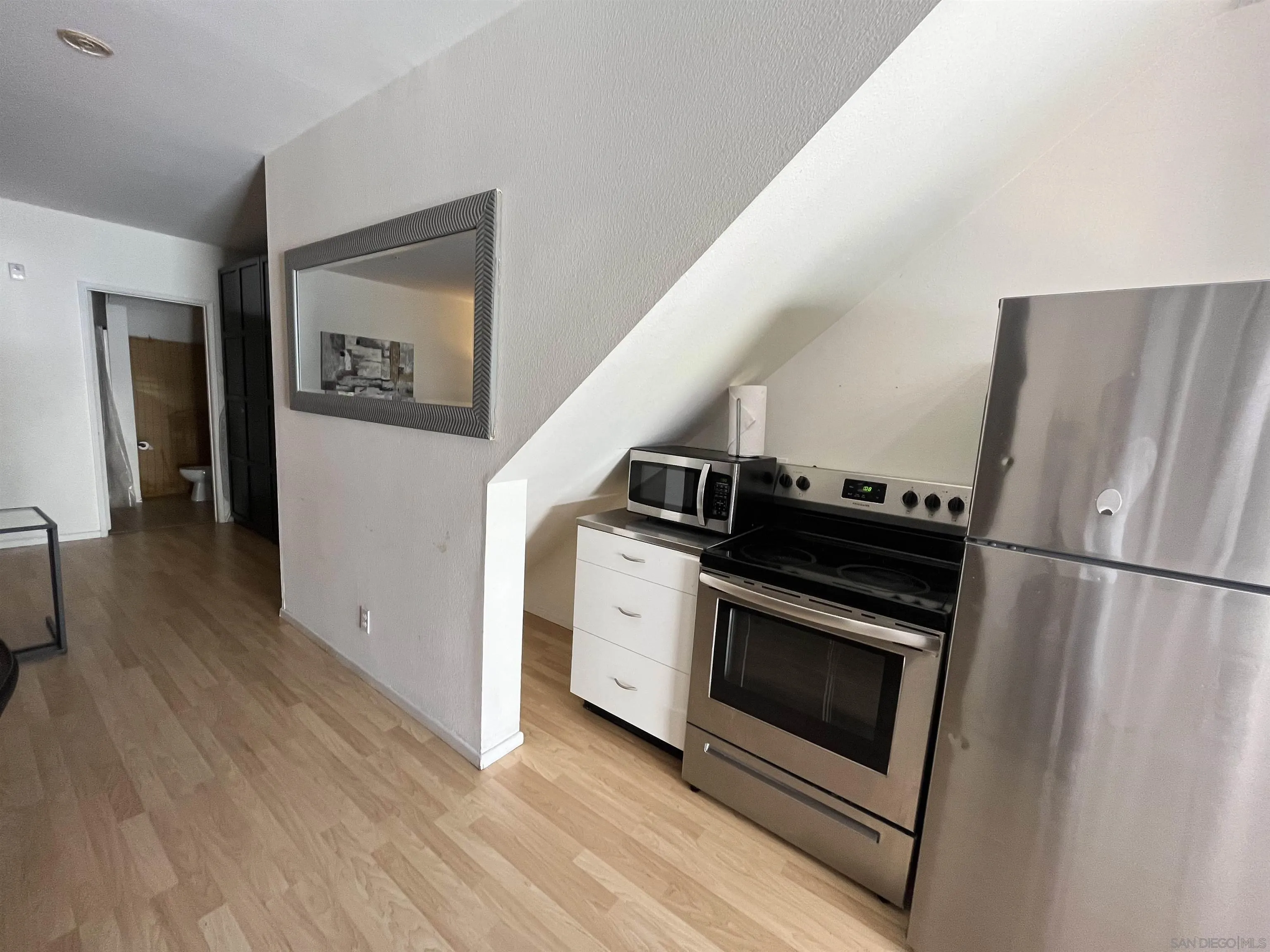 https://cdn.realtyfeed.com/cdn/127/220024166/86e338fd21c29384bf5f831901c0207a.webp