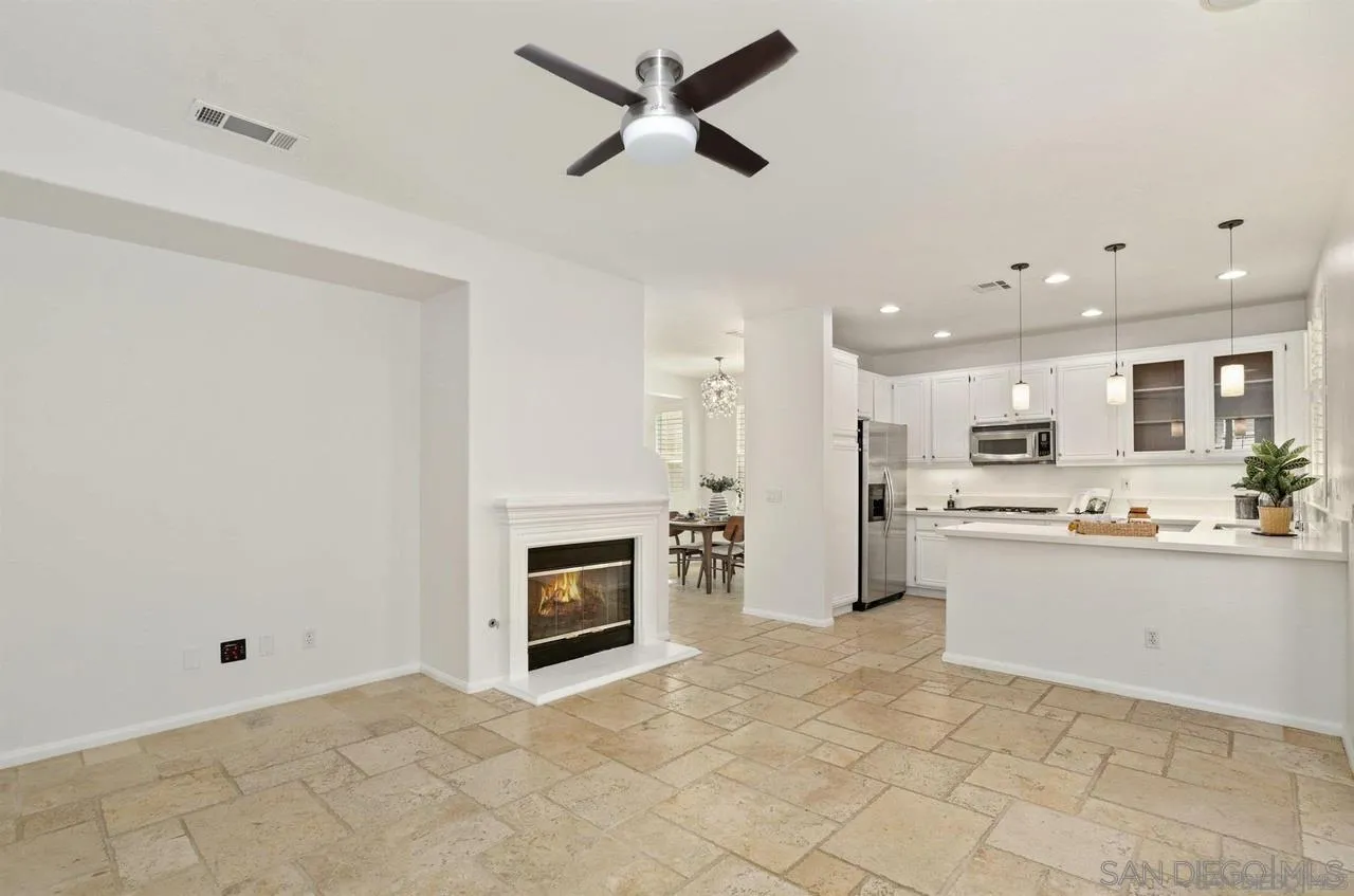 https://cdn.realtyfeed.com/cdn/127/220024184/115403698621d49a0790fb302de680f7.webp