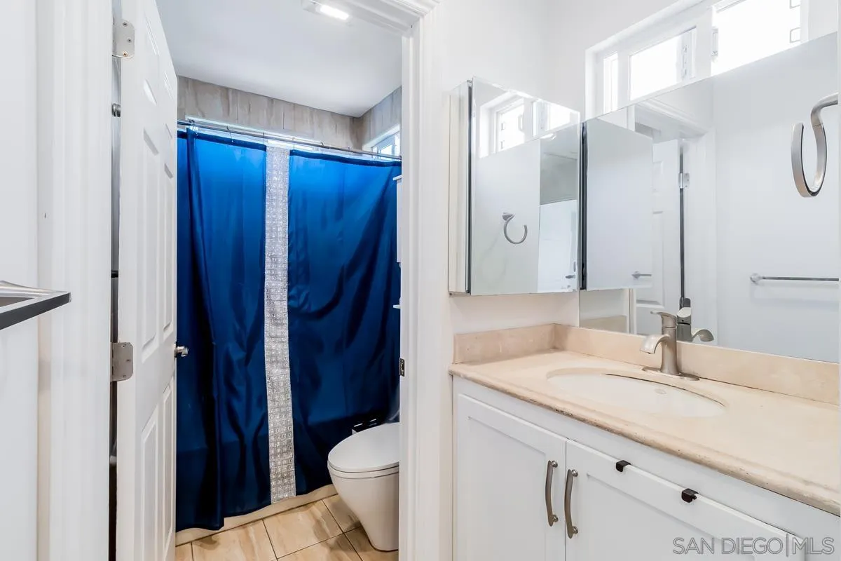 https://cdn.realtyfeed.com/cdn/127/220024238/fdb20b75e01852608d1cc1016d81c758.webp