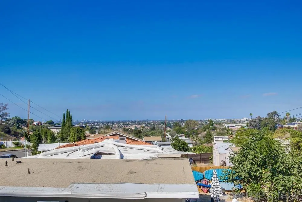 https://cdn.realtyfeed.com/cdn/127/220024282/533dd773547133dc63561c76321b26e3.webp